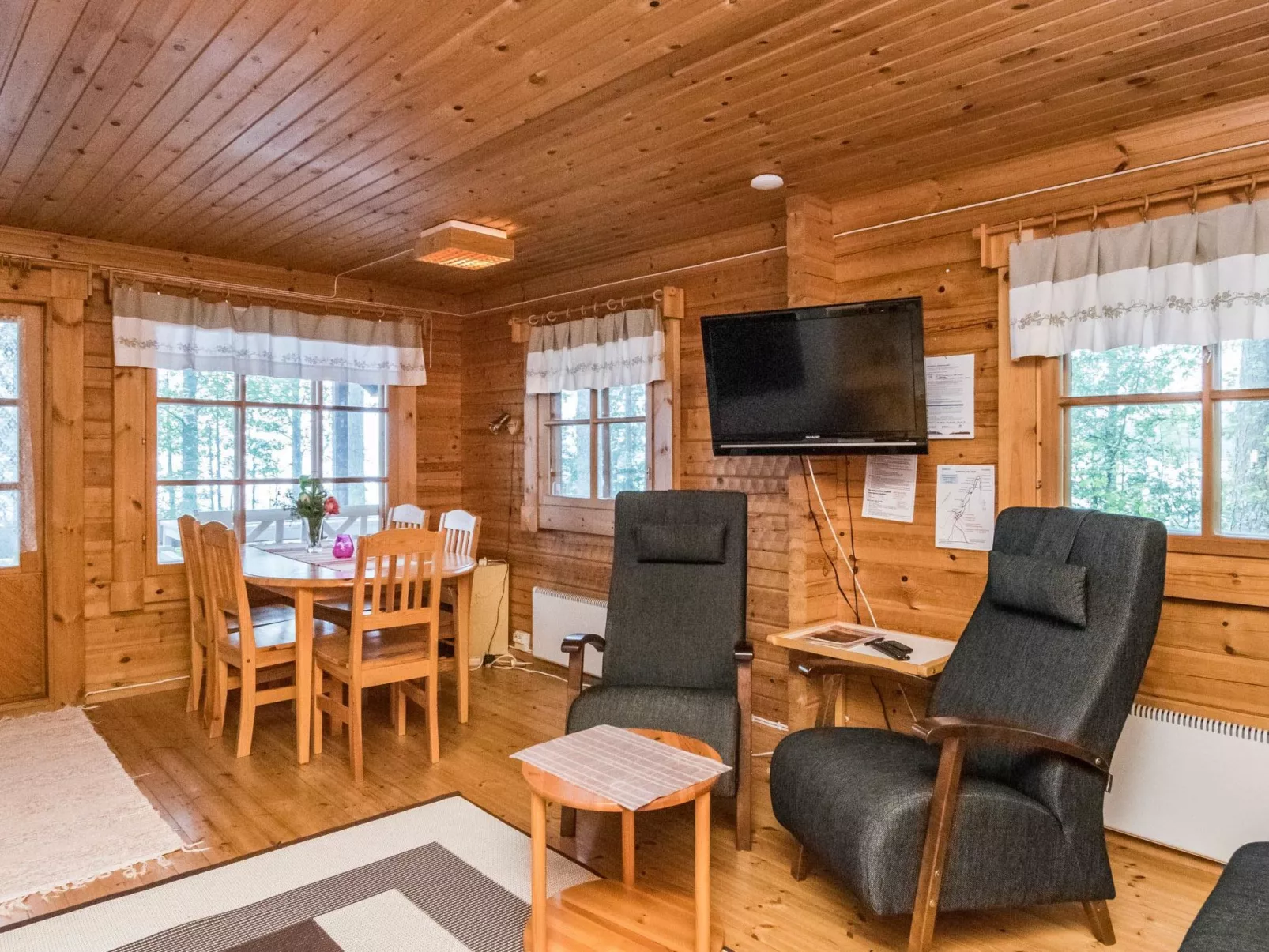 Auringonlasku-Drinnen