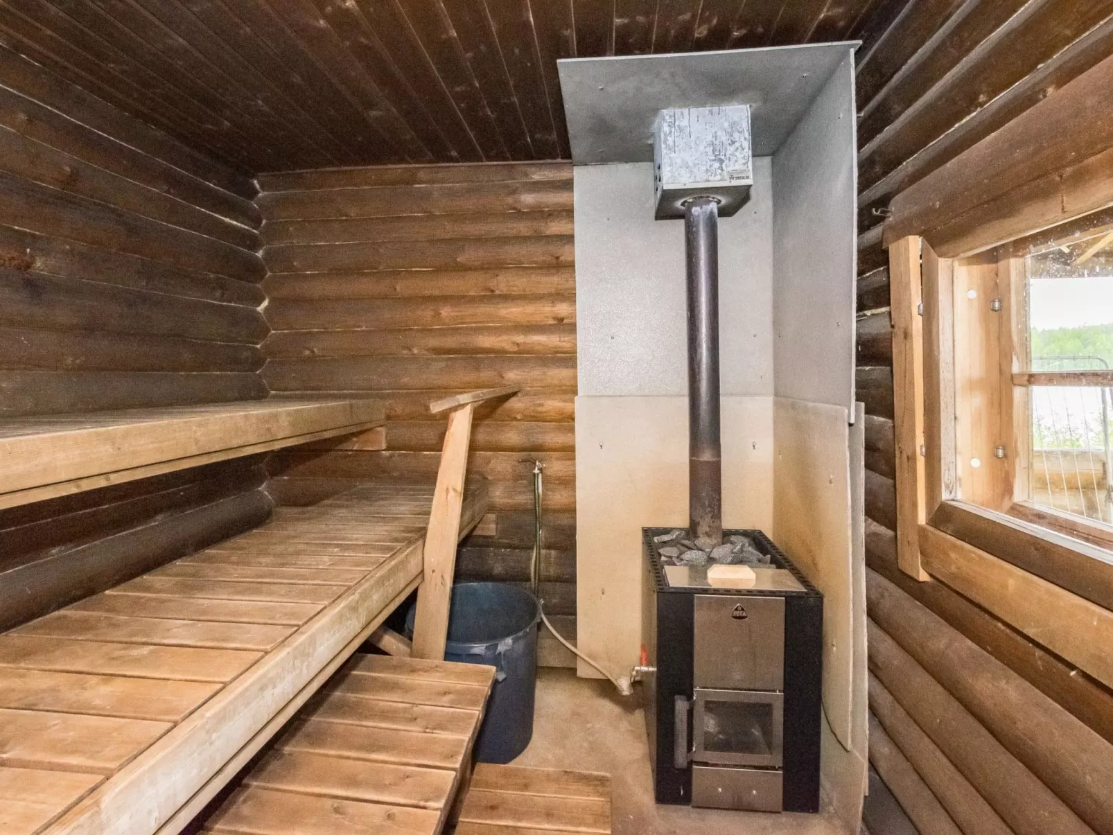 Aurinkoniemi-Drinnen