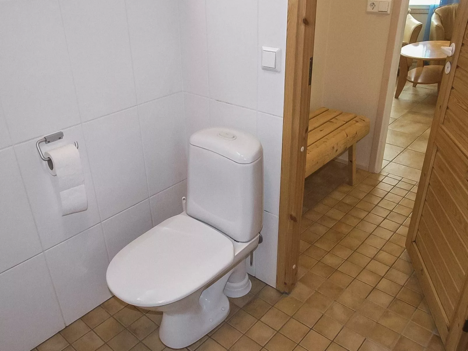 Hankipolku 4c-Inside