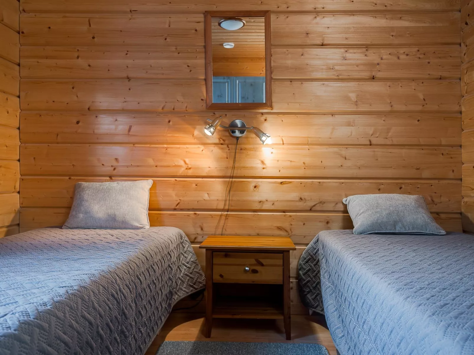 Kinostupa 2a (15-16)-Inside