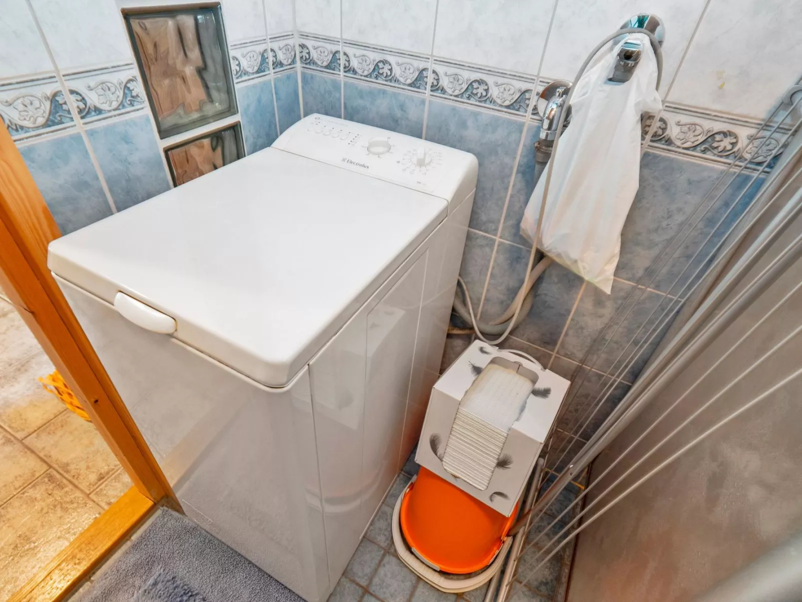 Kinostupa 1a (2)-Inside