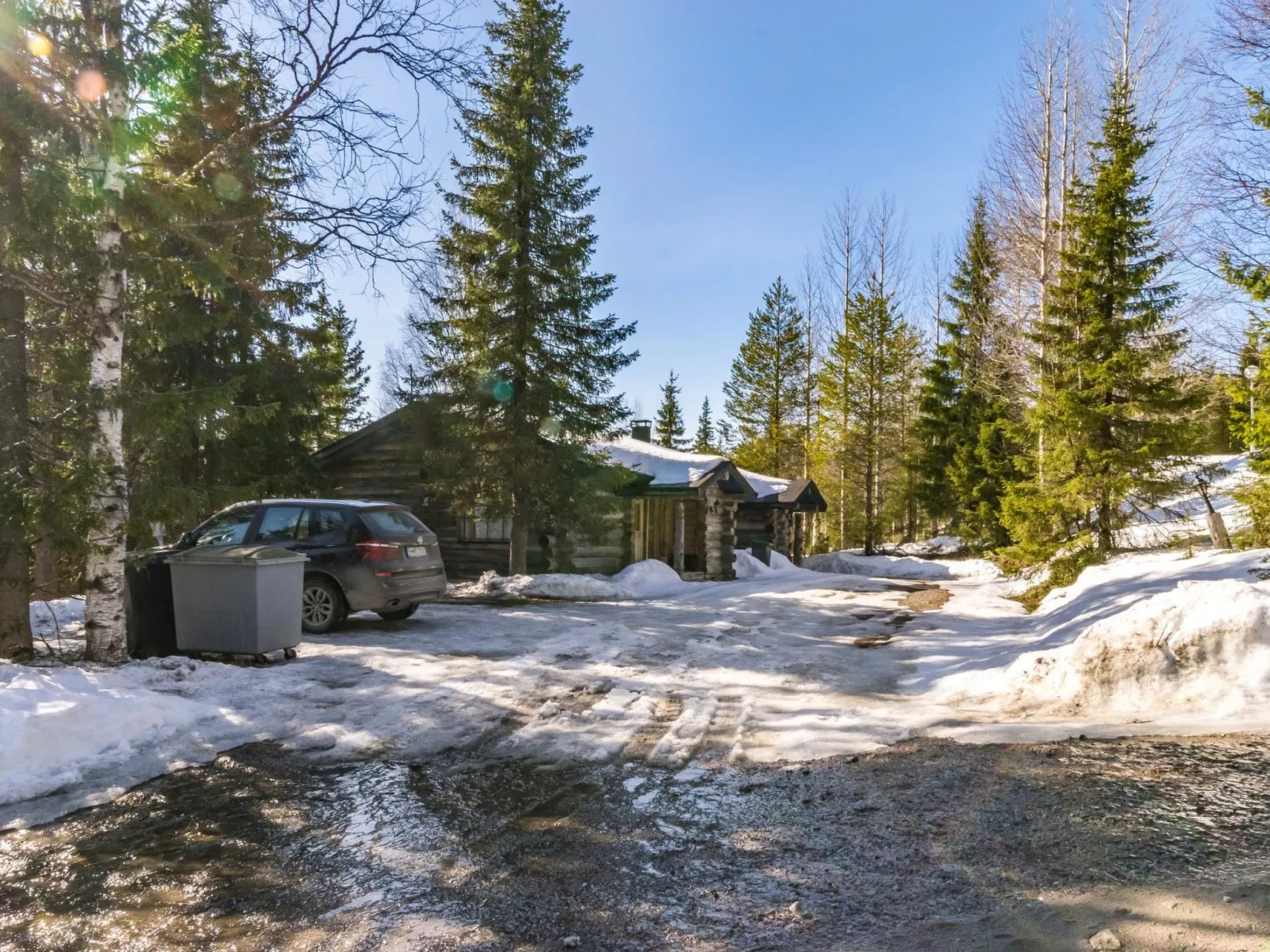 Pihlakieppi 2-Dedans