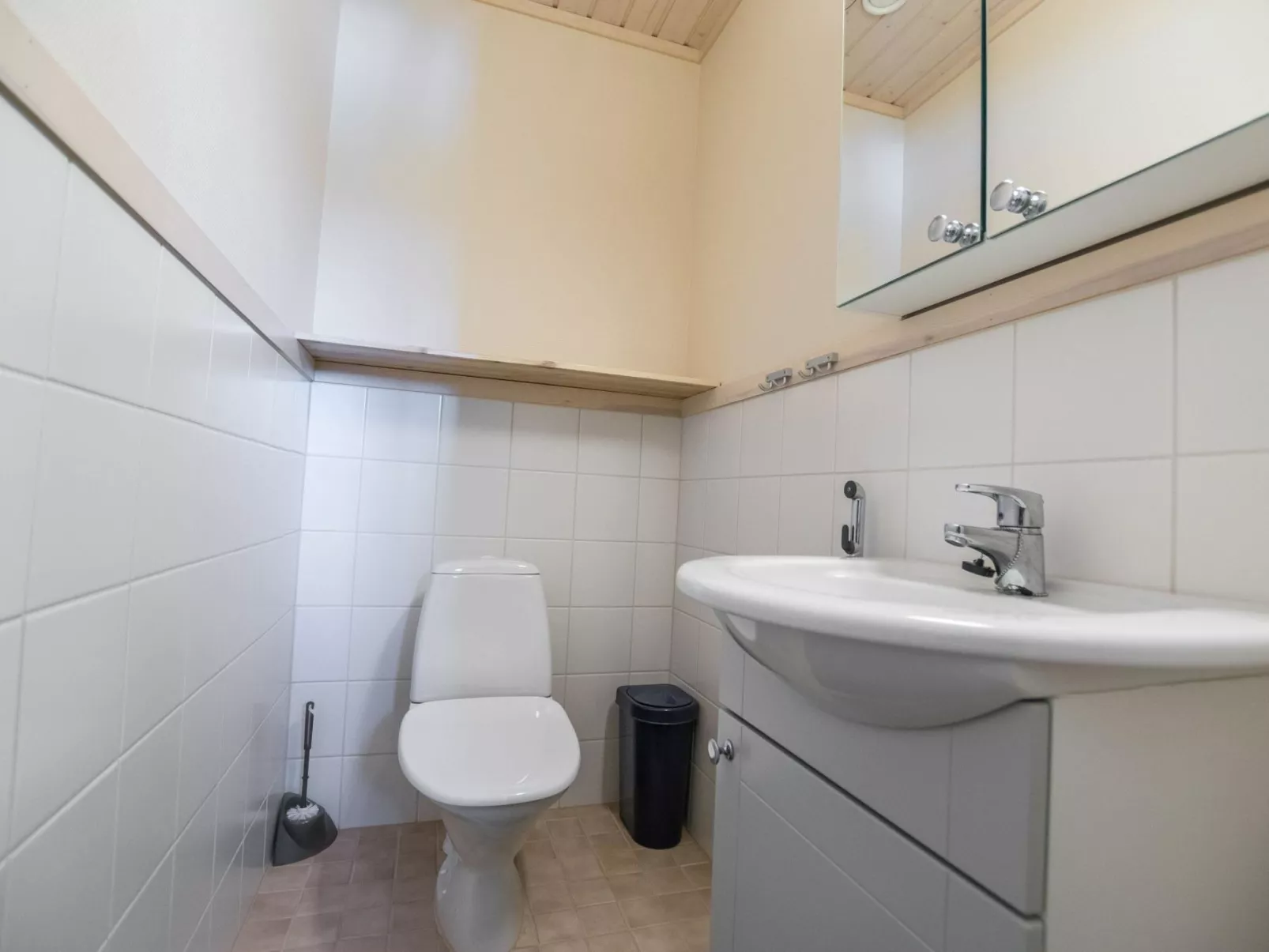 Vuosselinhovi f-Drinnen