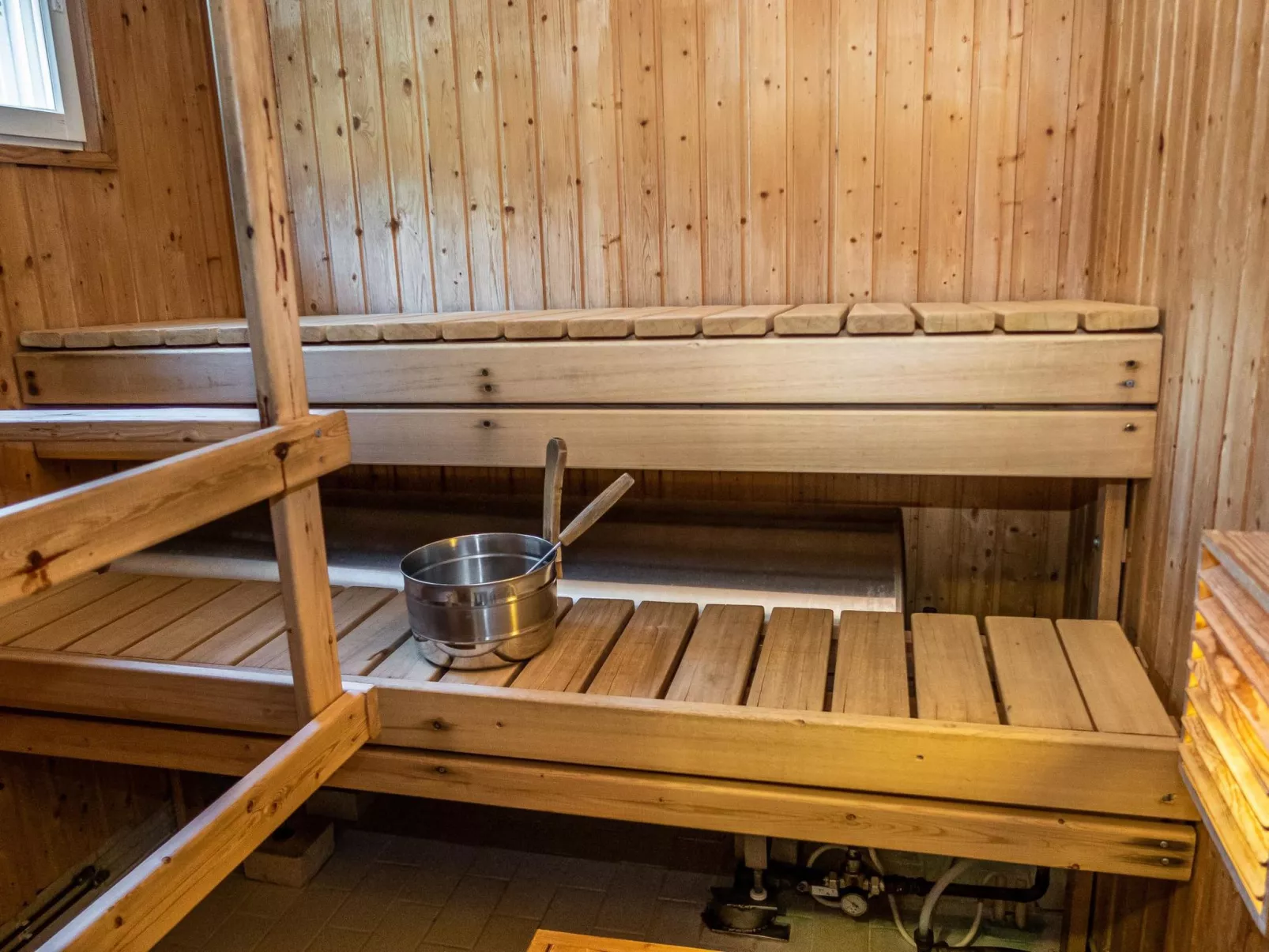 Peukaloinen b1-Dedans