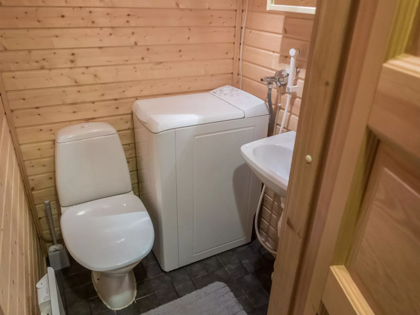 Mäntylä a-osa-Drinnen