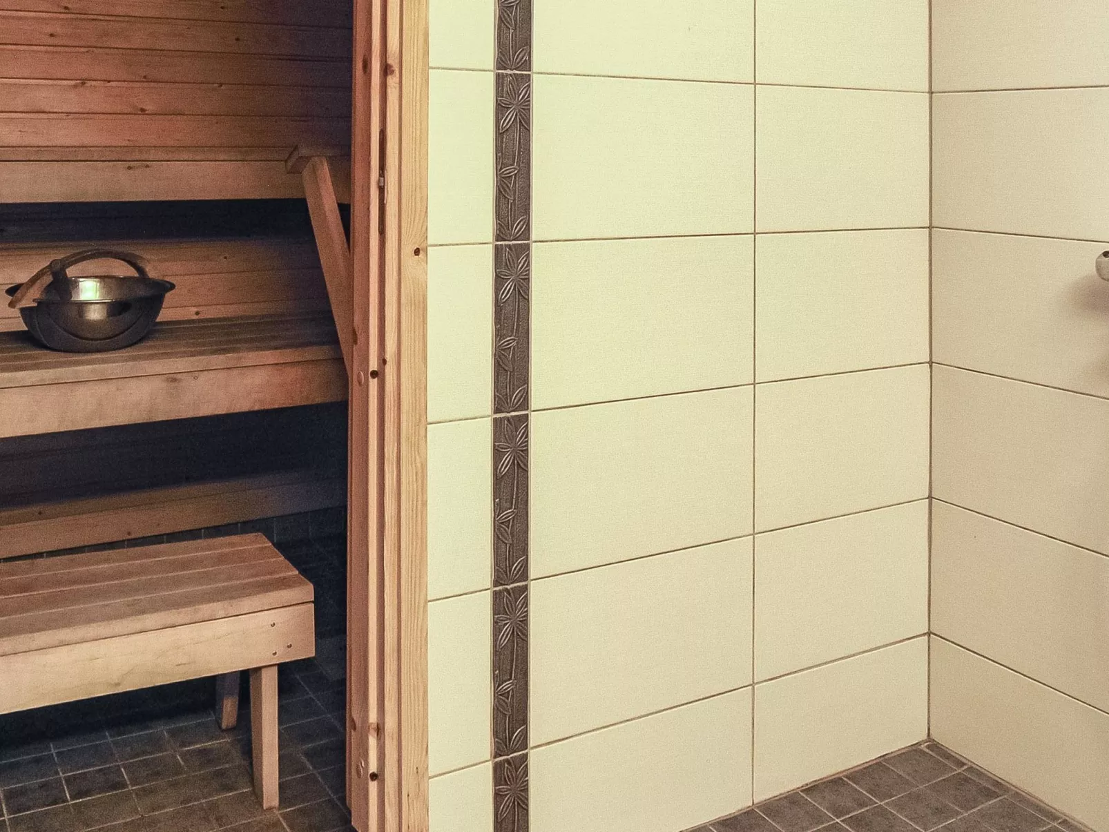 Klz 11. aventuriini-Dedans