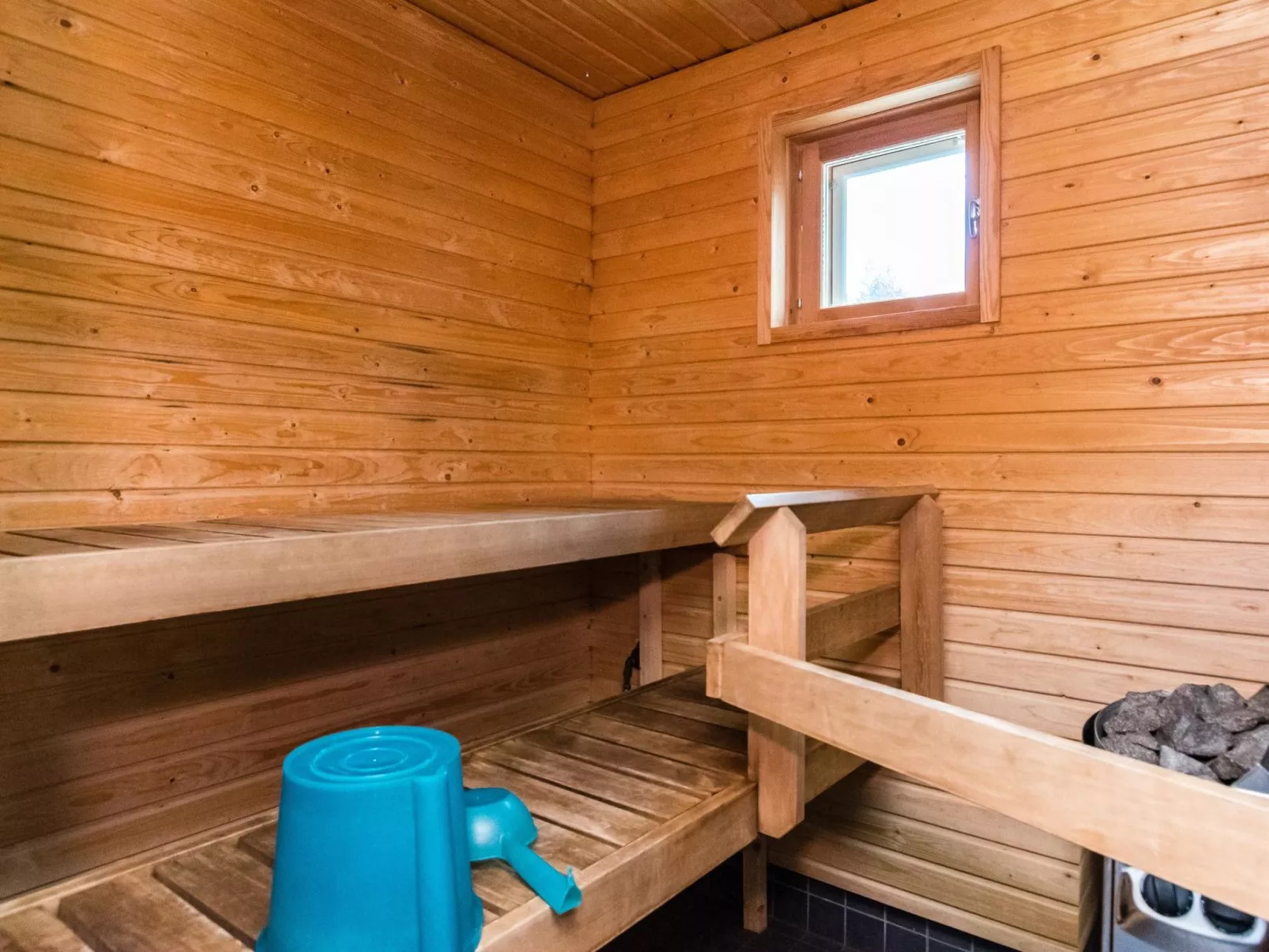 4 seasons hymy a-Drinnen