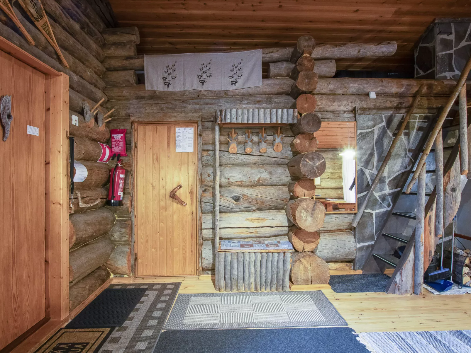 Salmentieva 2-Drinnen