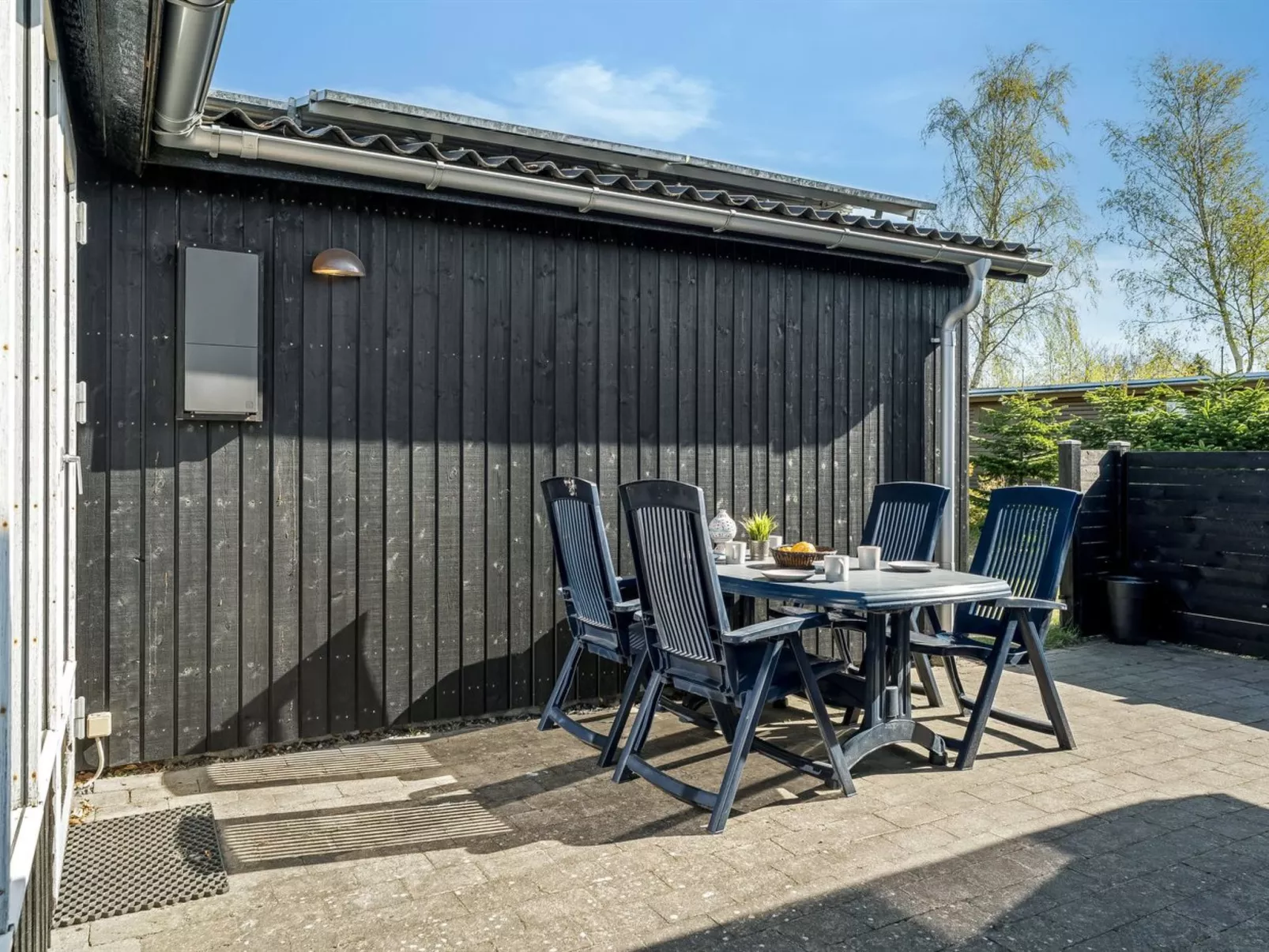 "Yaris" -  from the sea-Draußen