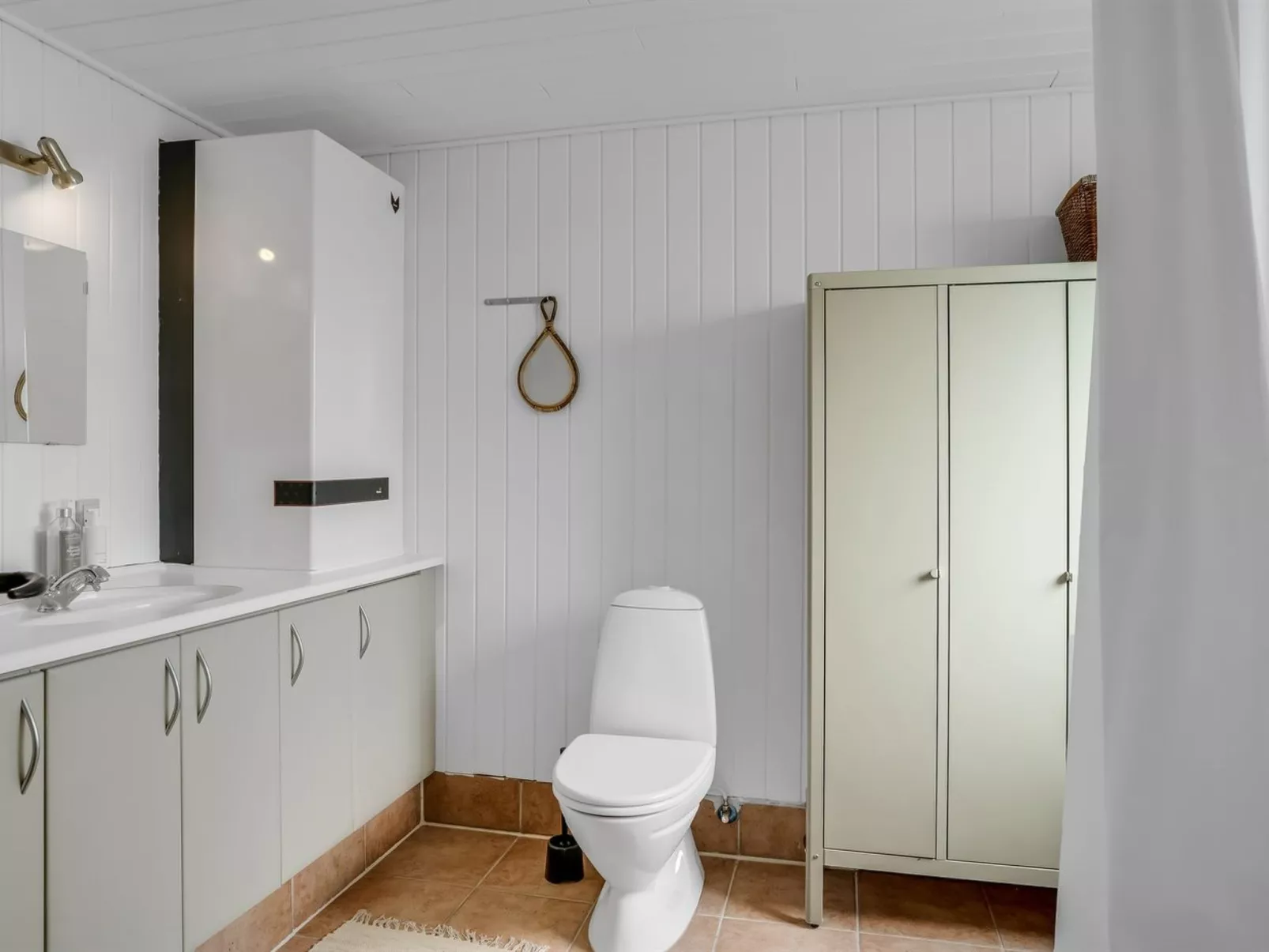 "Lenya" - 300m to the fjord-Inside