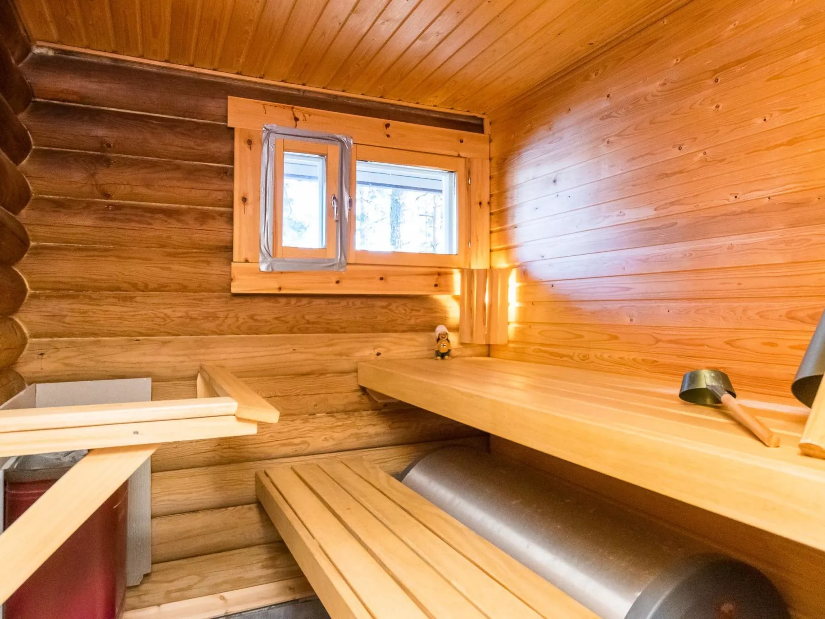 Pankkotupa 7 b-Dedans