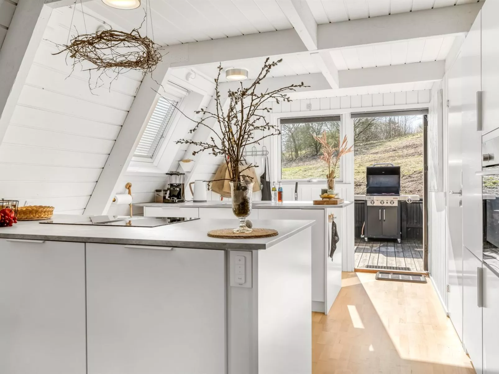 "Kauno" - 16km to the fjord-Dedans