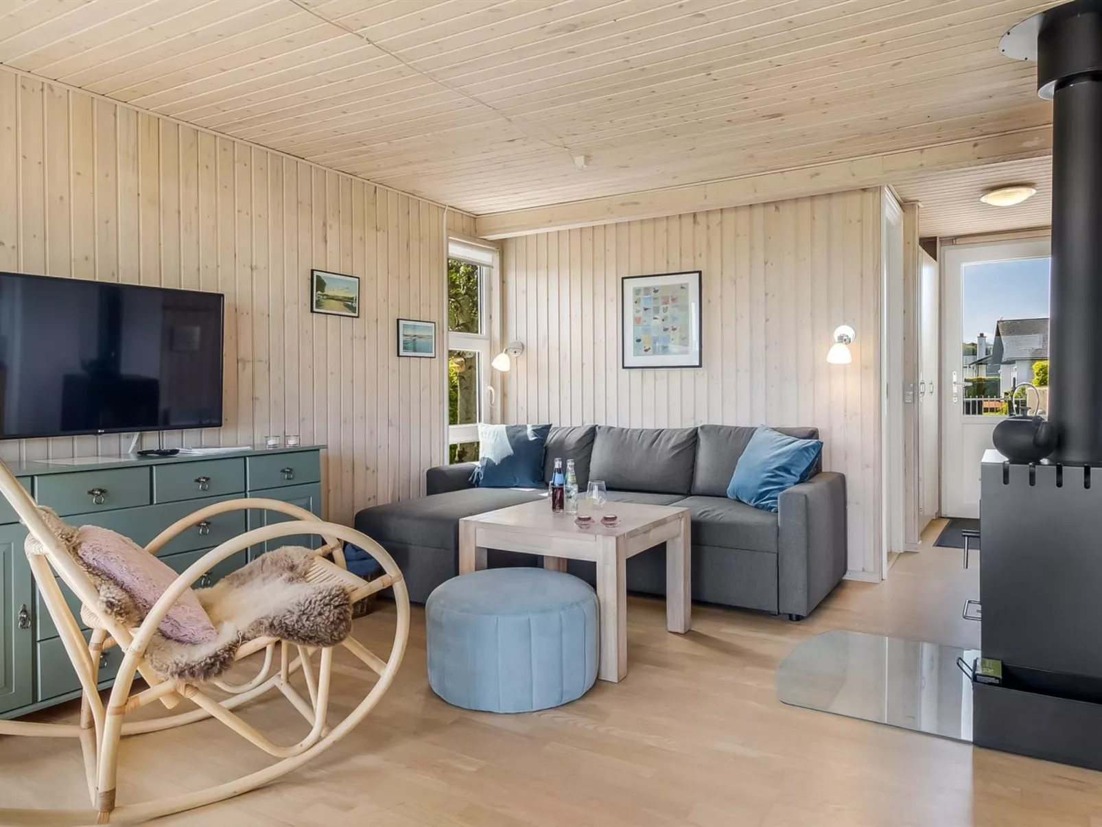 "Egonie" - 100m from the sea-Drinnen