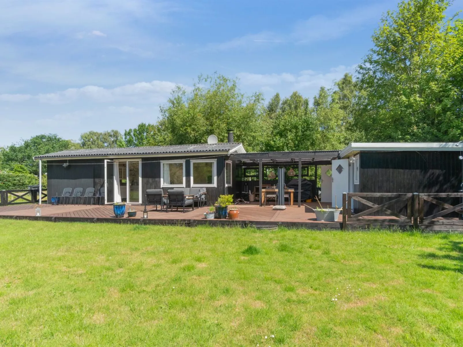 "Holmer" - 2.5km from the sea-Draußen