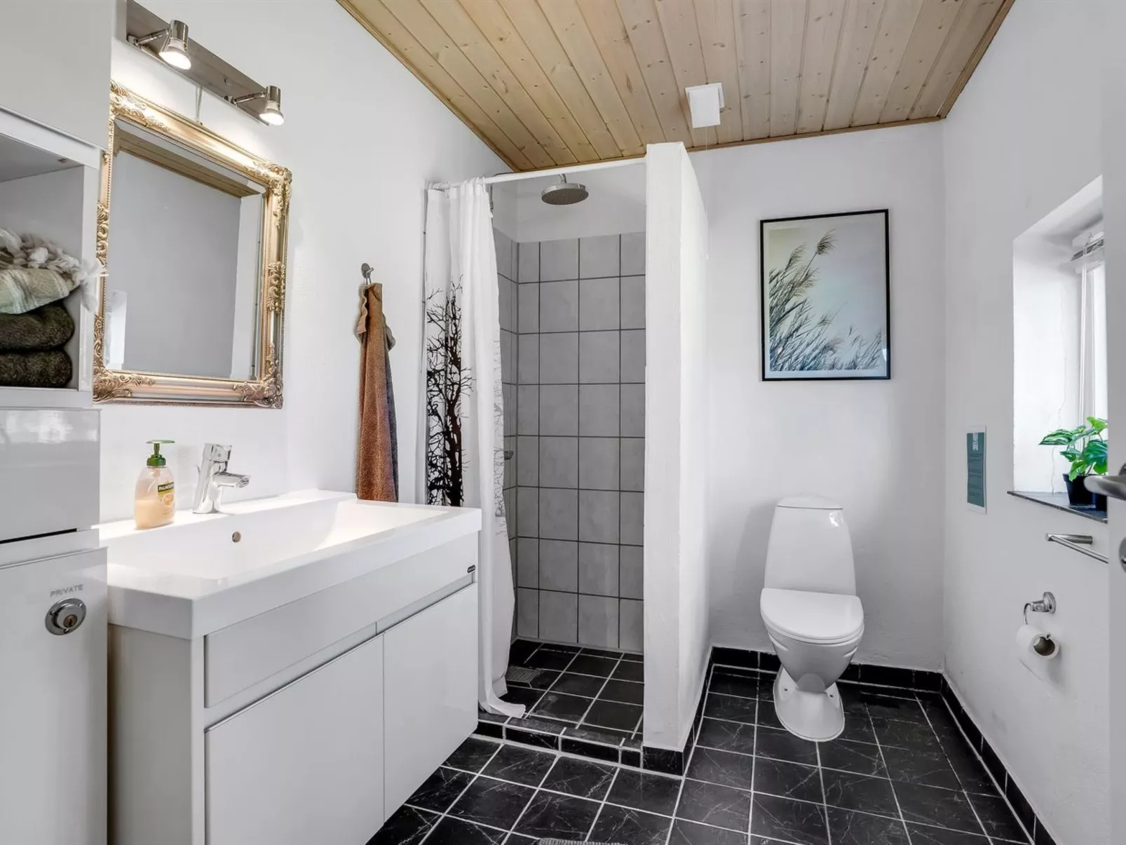 "Helin" - 800m from the sea-Inside