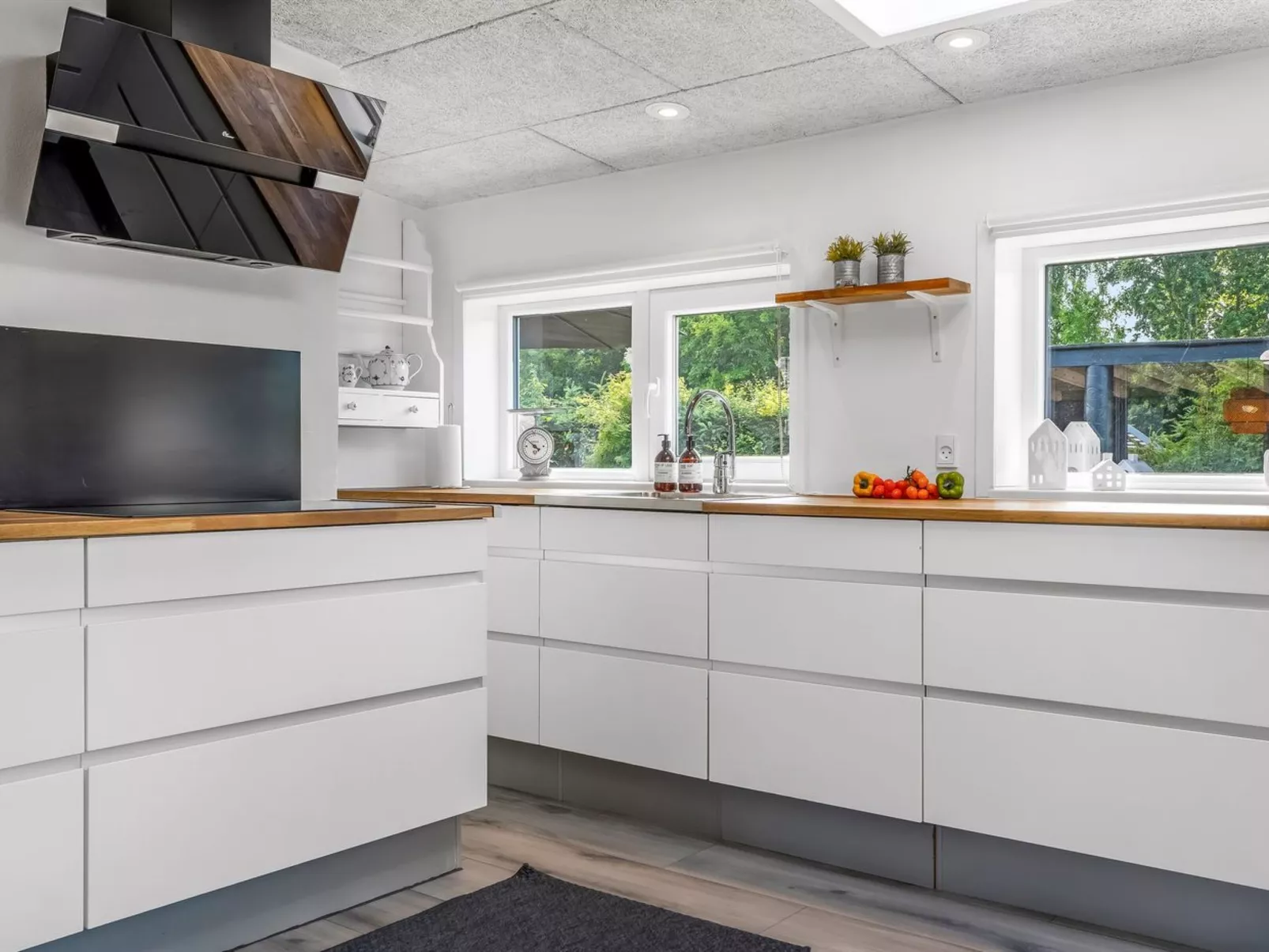 "Elske" -  from the sea-Inside