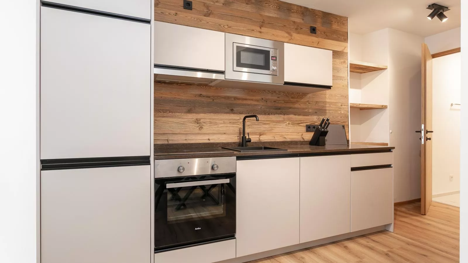 Hopfgarten Alpin Living Top 1 und 2-Küche