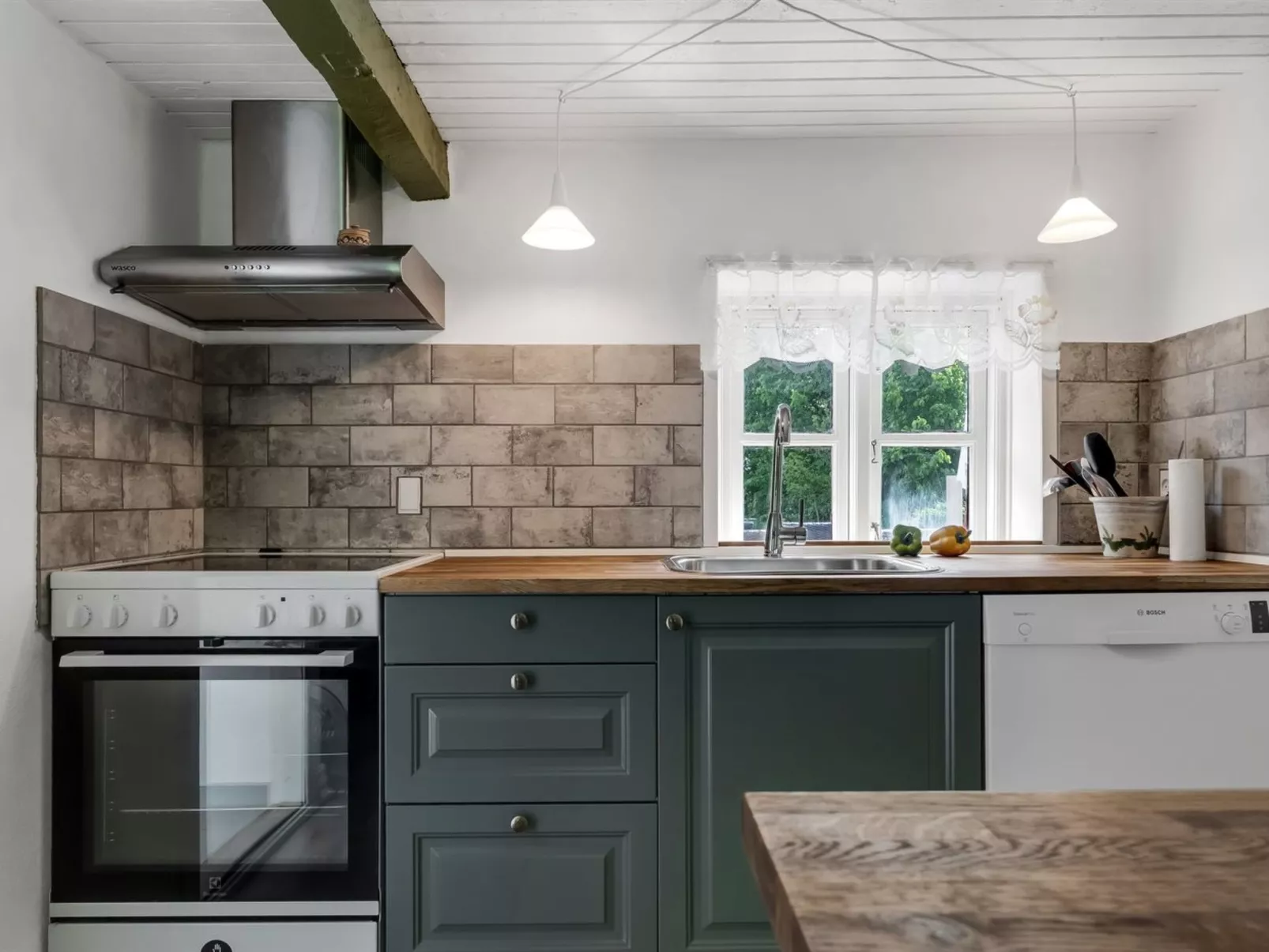 "Aatos" - 2km from the sea-Inside