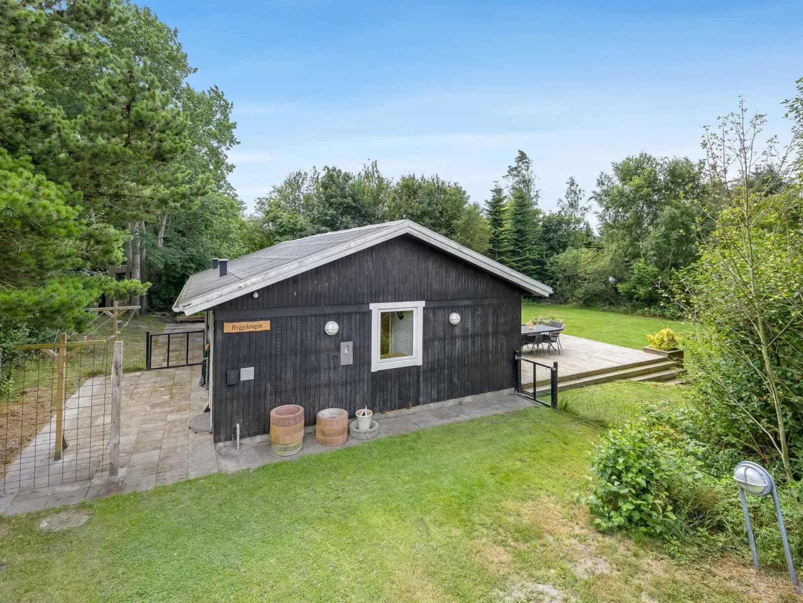 "Eine" -  from the sea-Outside