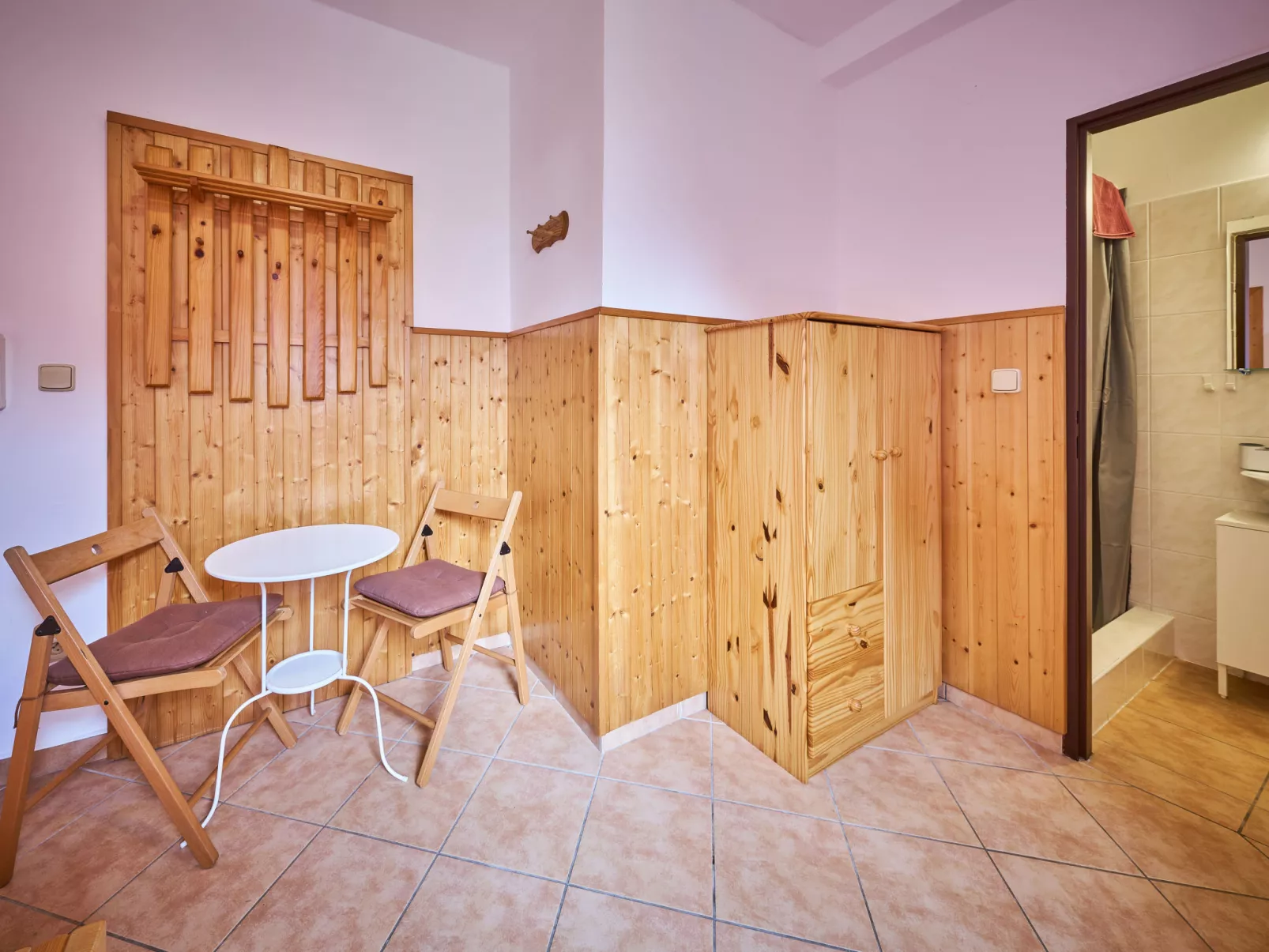 U Švýcarského dvora IV-Drinnen