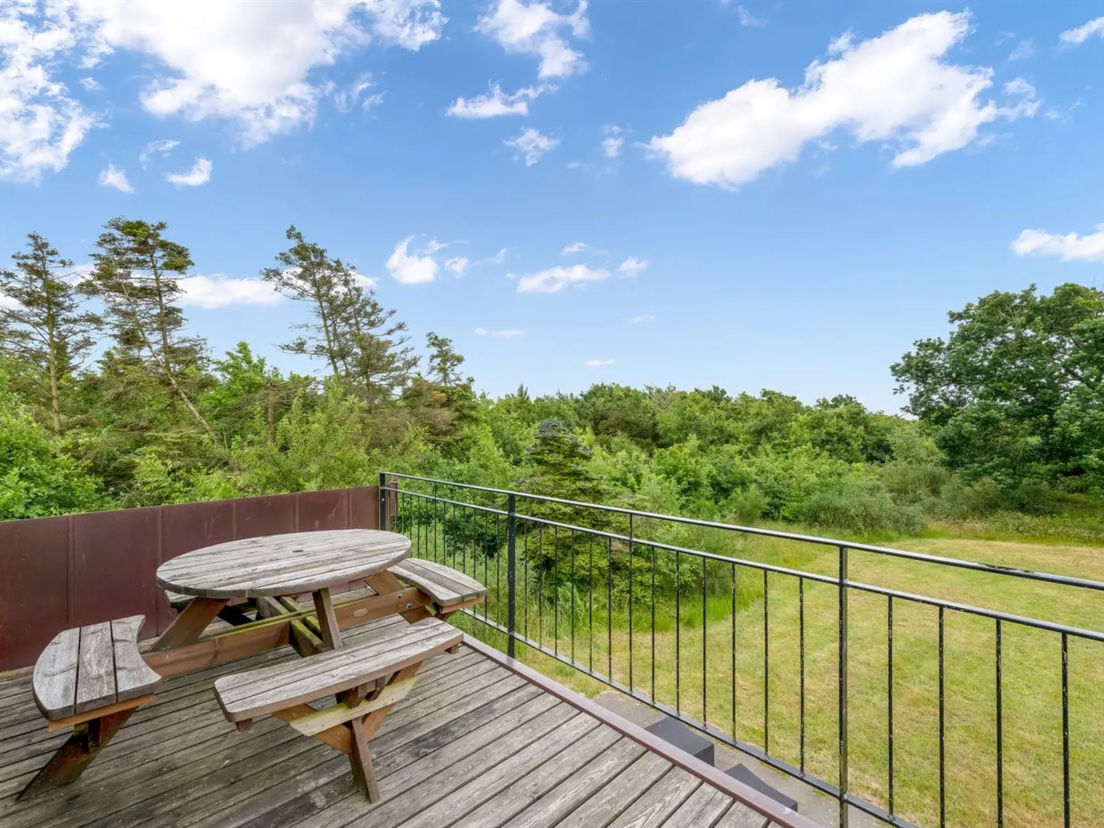 "Gadde" - 100m to the fjord-Outside