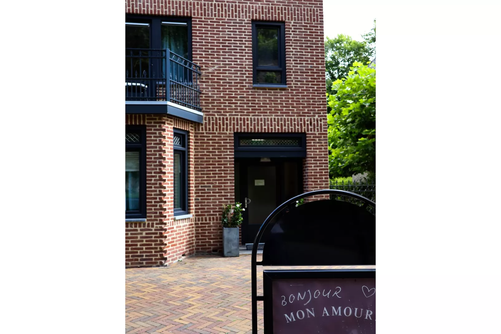 Luxe appartement Nous-Außenbereich Sommer