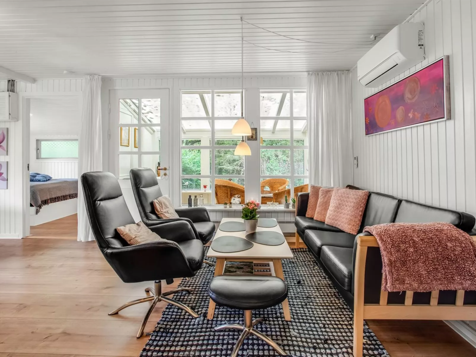 "Gravers" - 300m from the sea-Drinnen