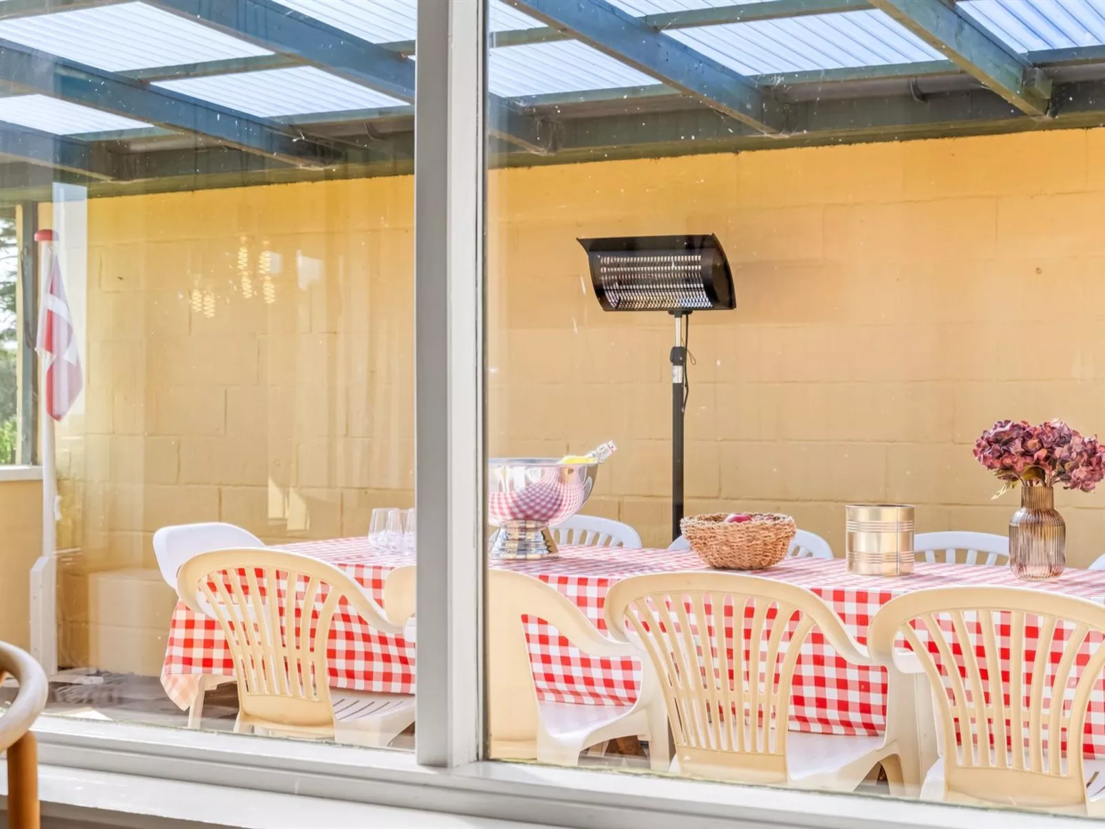 "Lillan" -  from the sea-Outside