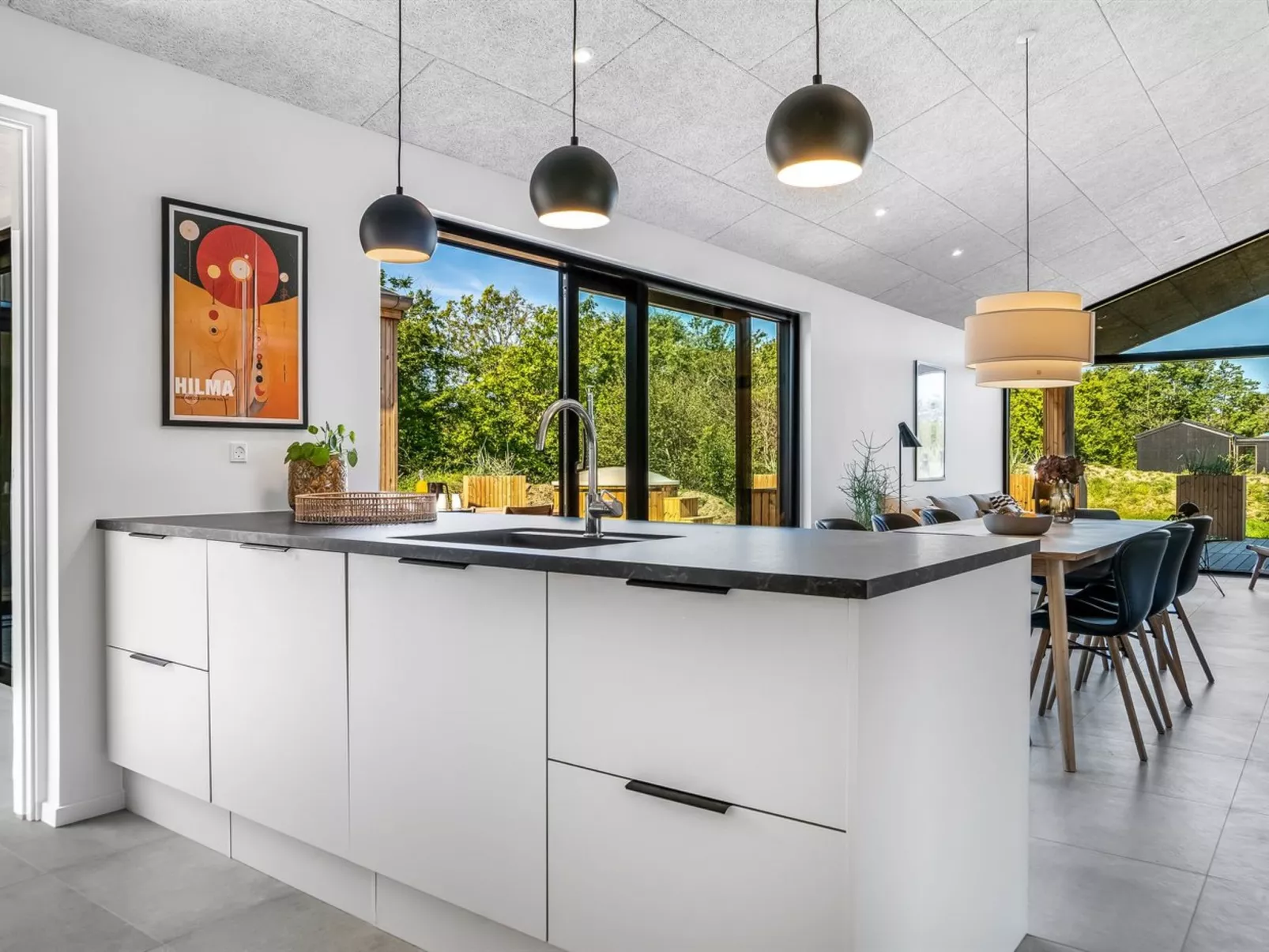 "Silja" - 900m from the sea-Inside