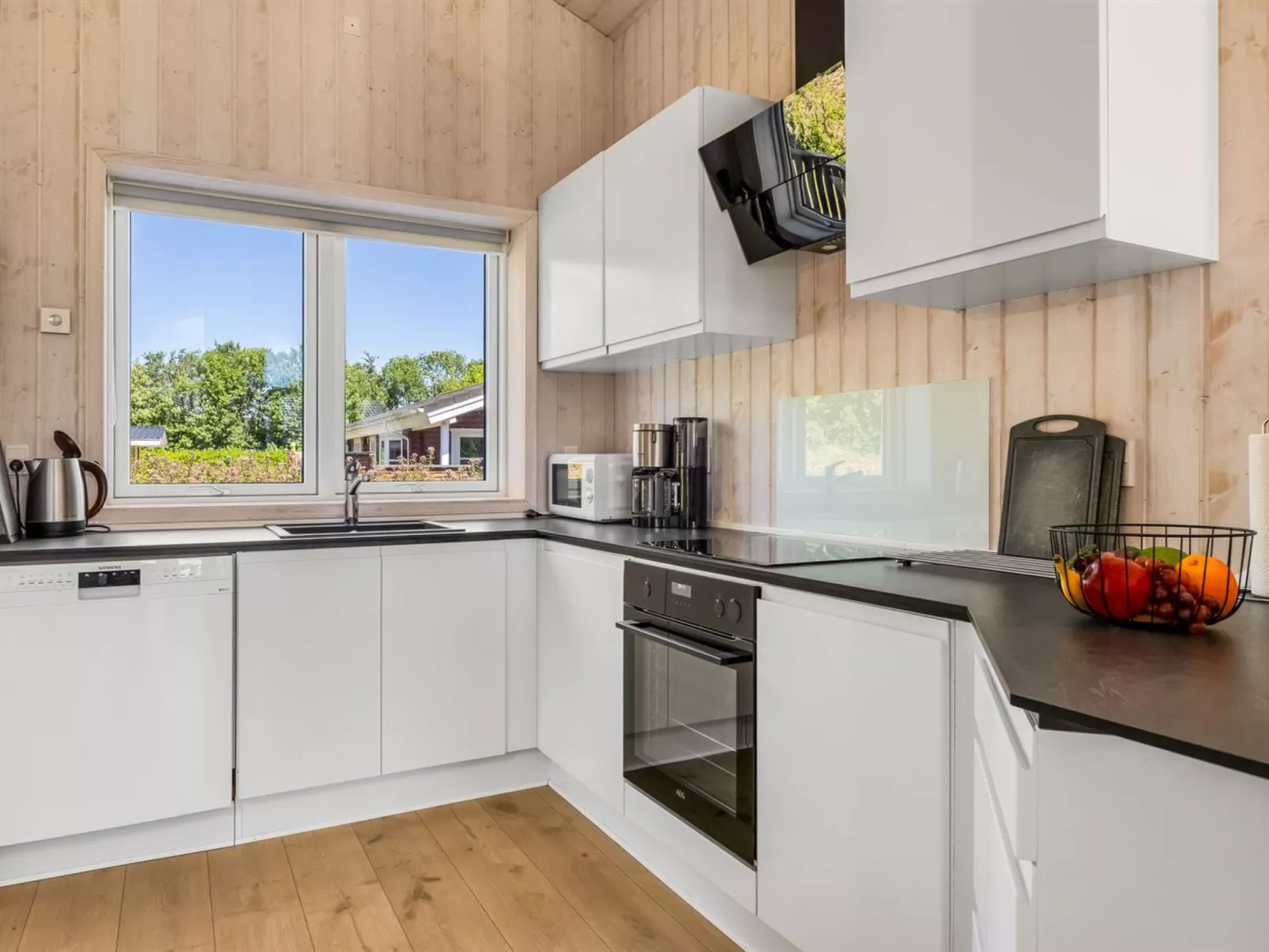 "Ariadne" - 400m from the sea-Dedans