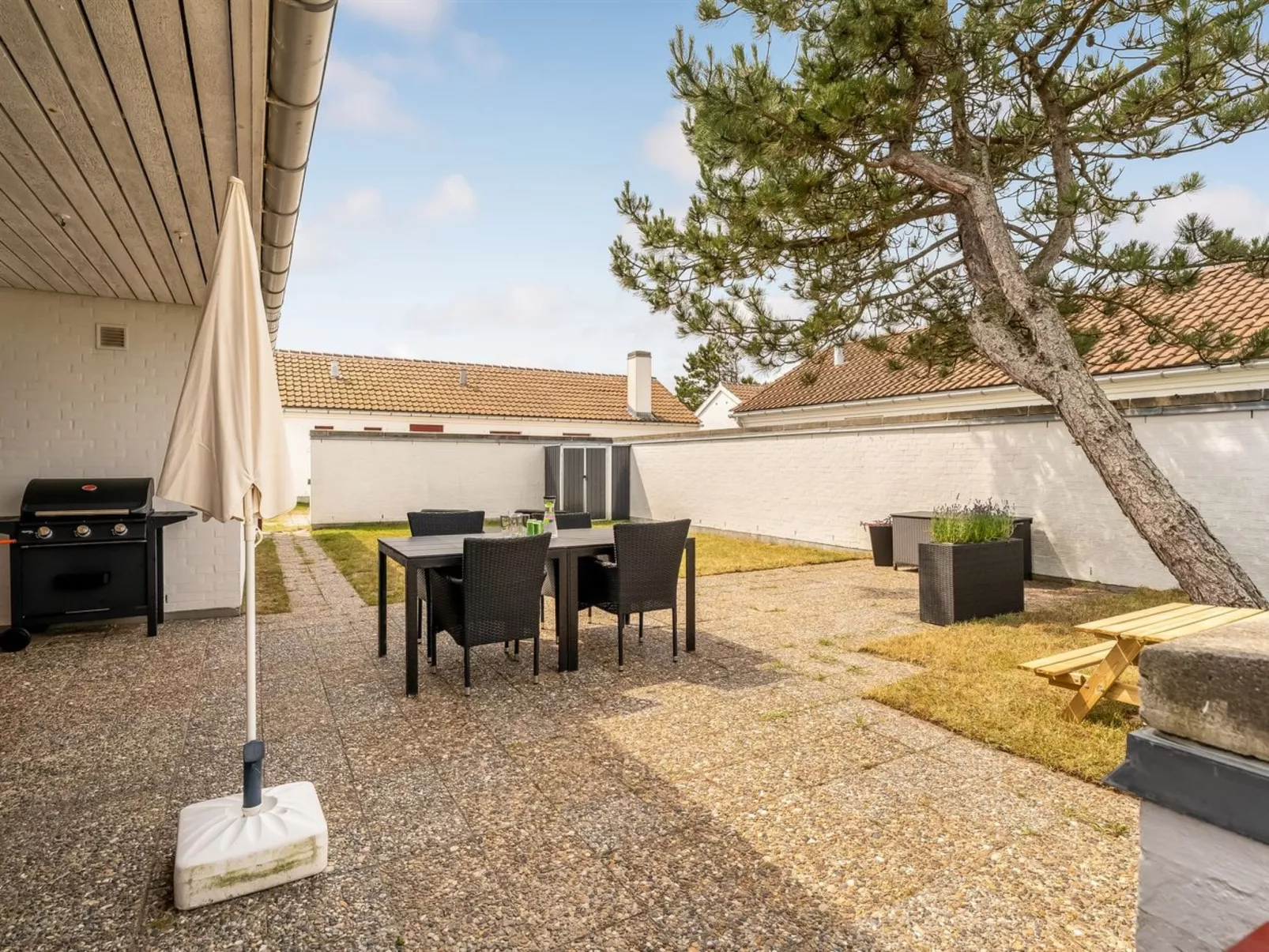 "Aike" - 1km from the sea-Outside