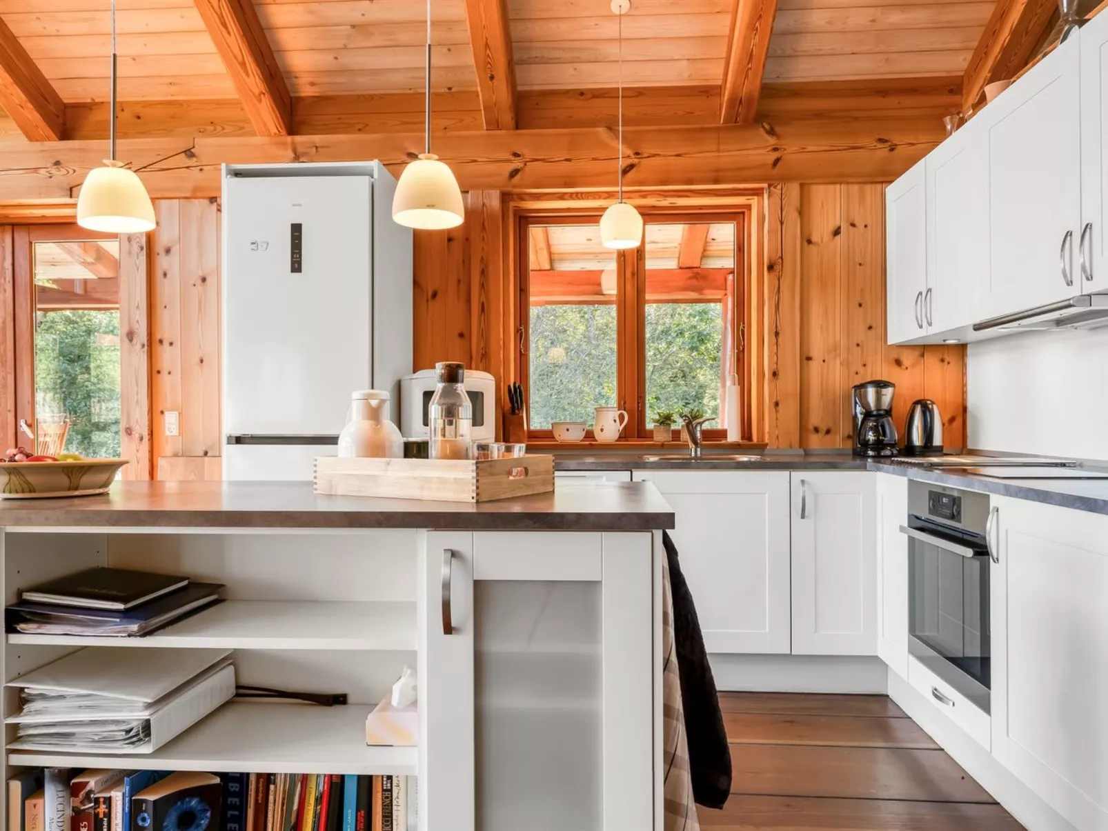 "Devis" -  from the sea-Drinnen