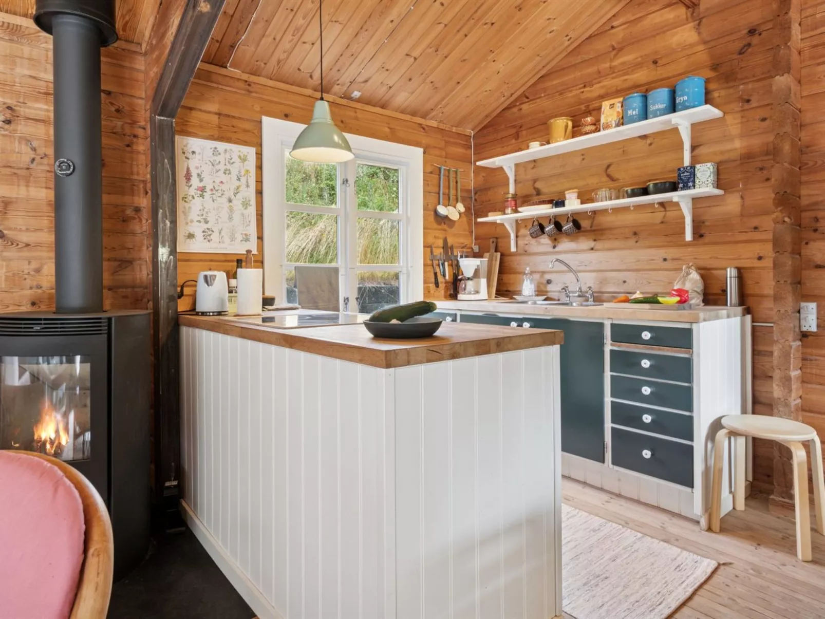 "Dorthie" - 1.7km from the sea-Dedans