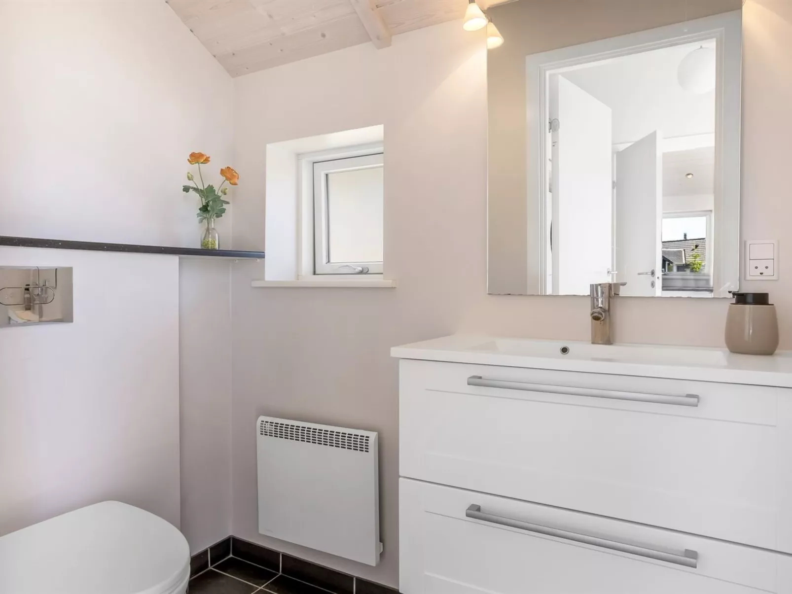 "Rosamunde" - 700m from the sea-Drinnen