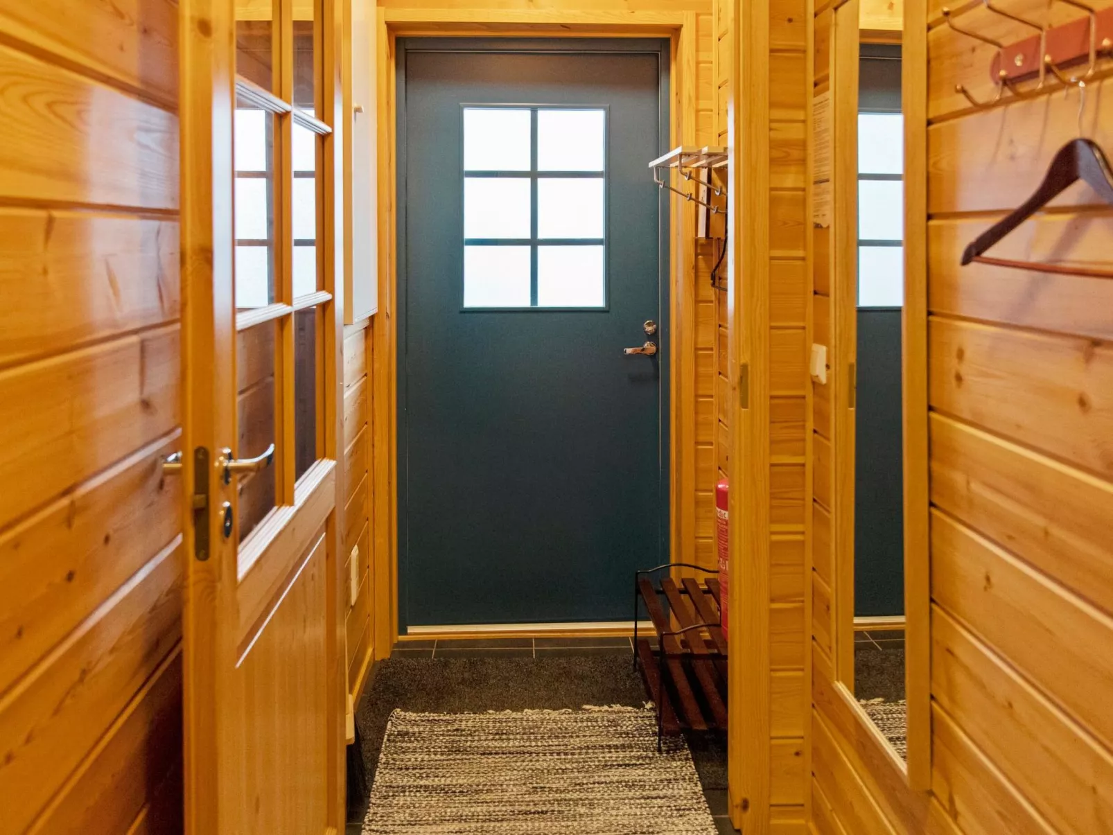 Hil-lak-ka 7-Drinnen