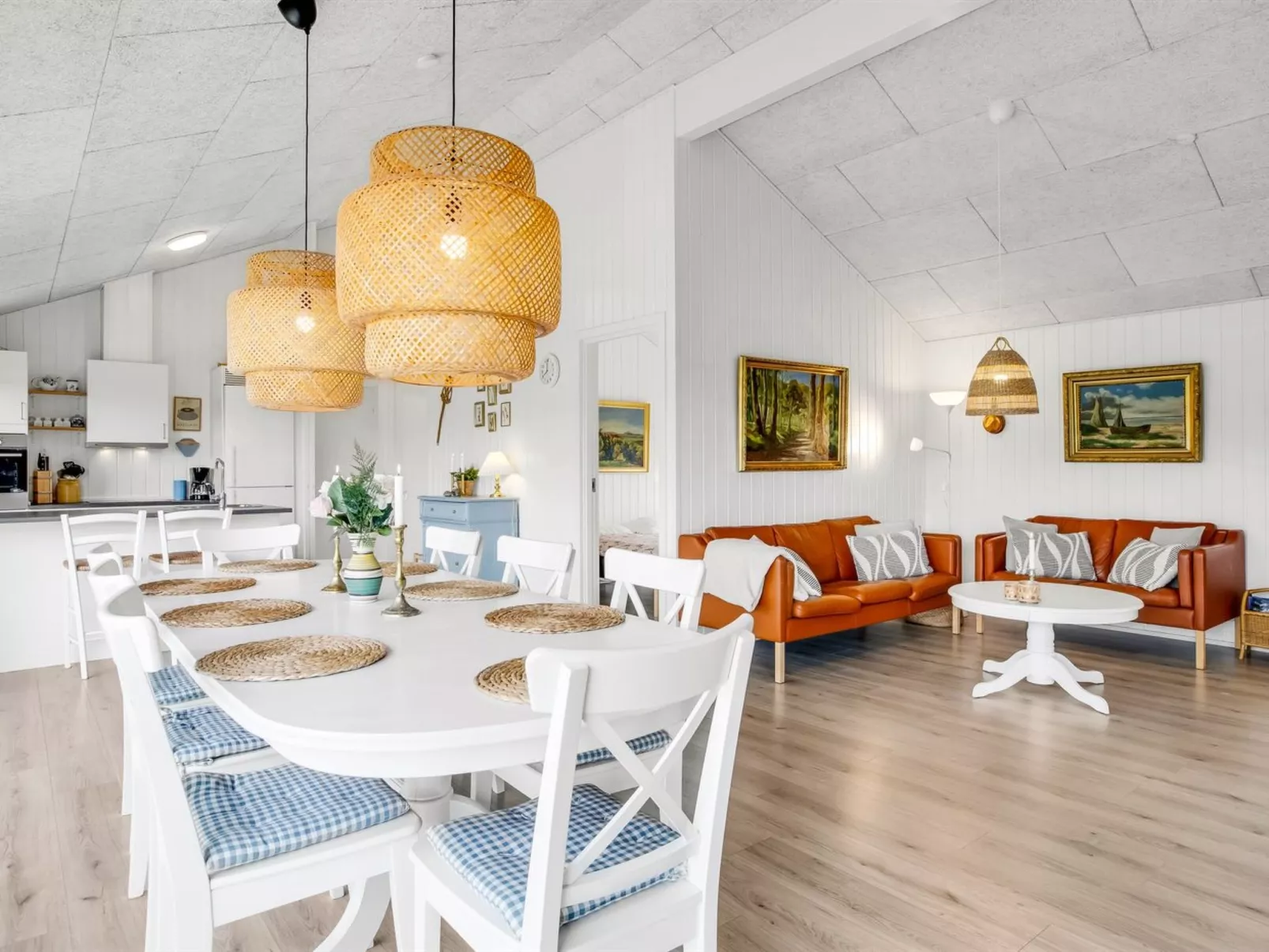 "Sigrun" - 300m from the sea-Drinnen