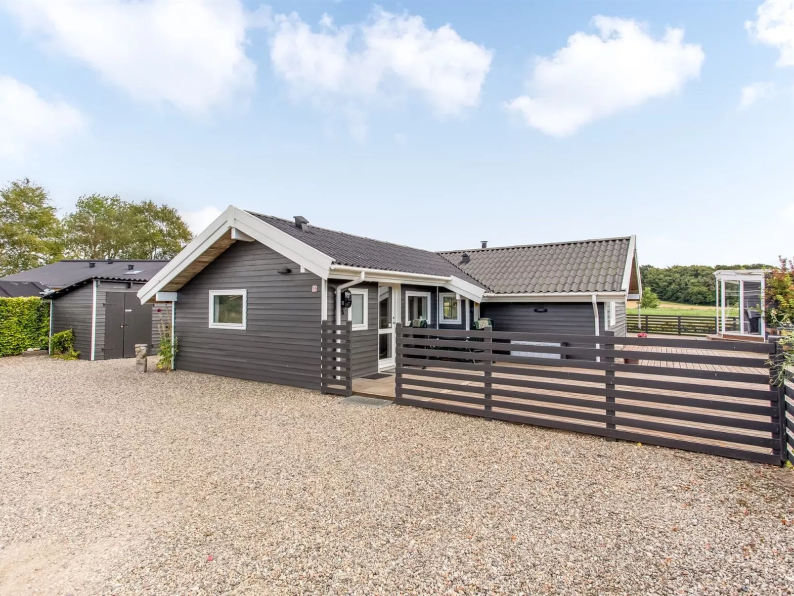 "Eisa" - 75m from the sea-Outside