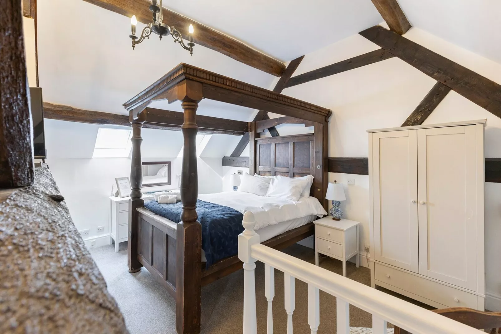 EN_DBY009_Standard Single Room - Shared-Chambre