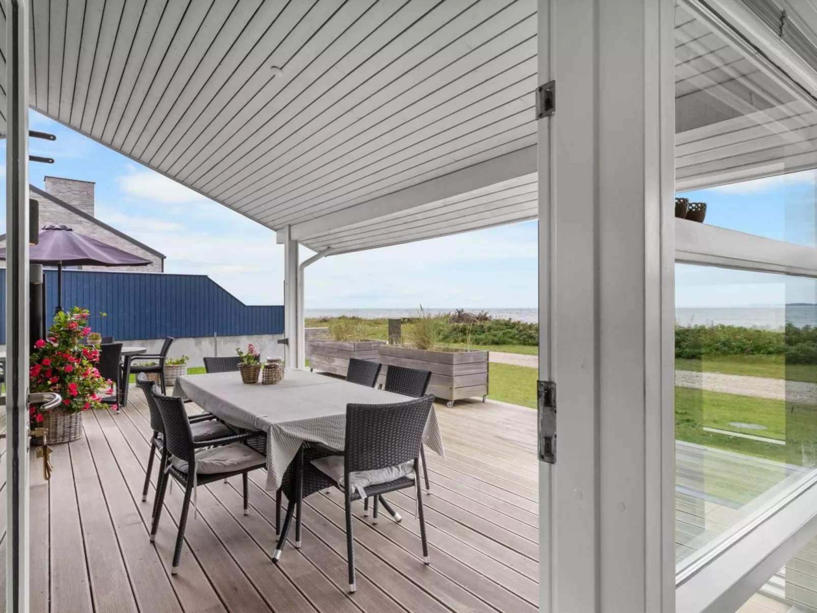 "Gertje" - 20m from the sea-Outside