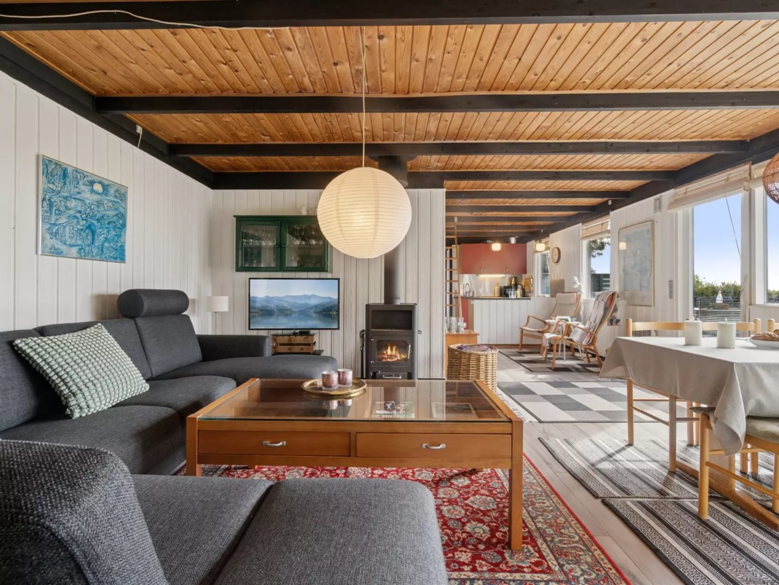 "Joon" - 100m from the sea-Drinnen