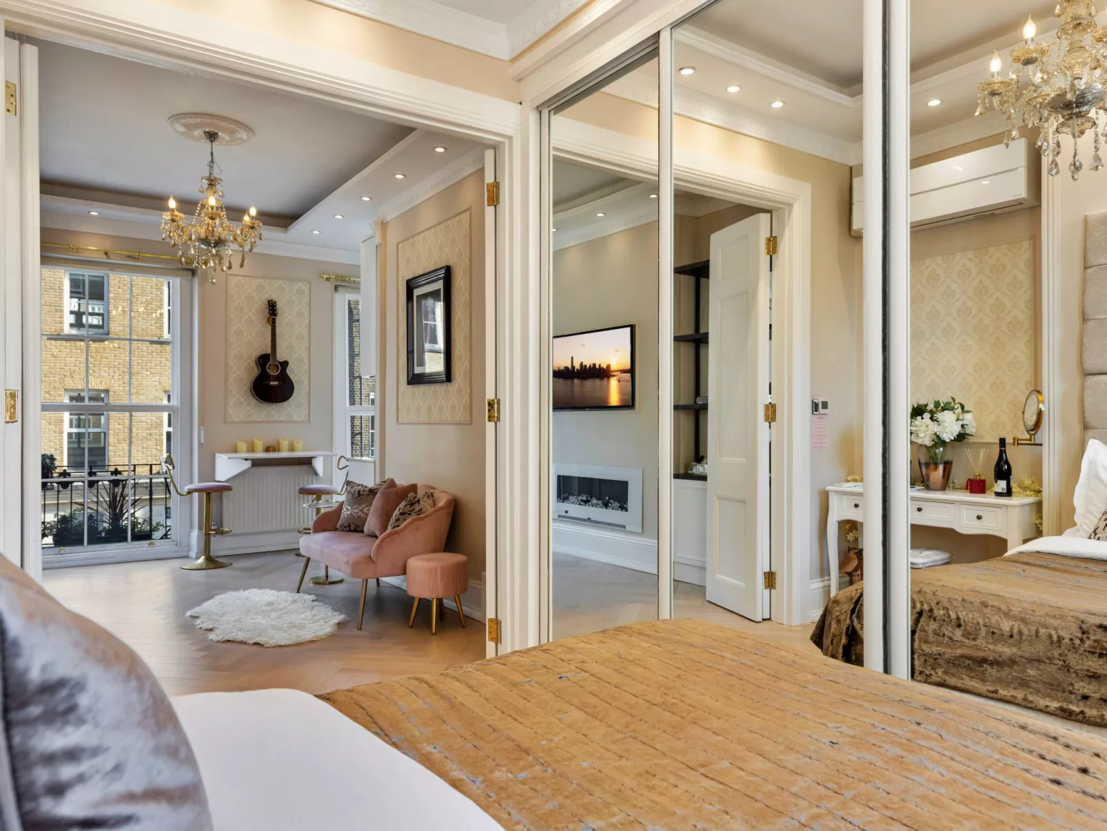 The Marylebone Marilyn-Inside