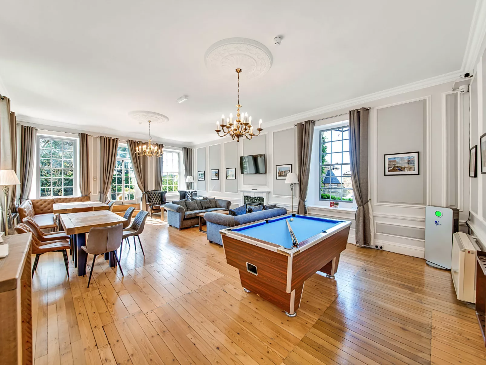 Kilburn Hall Apt-Inside