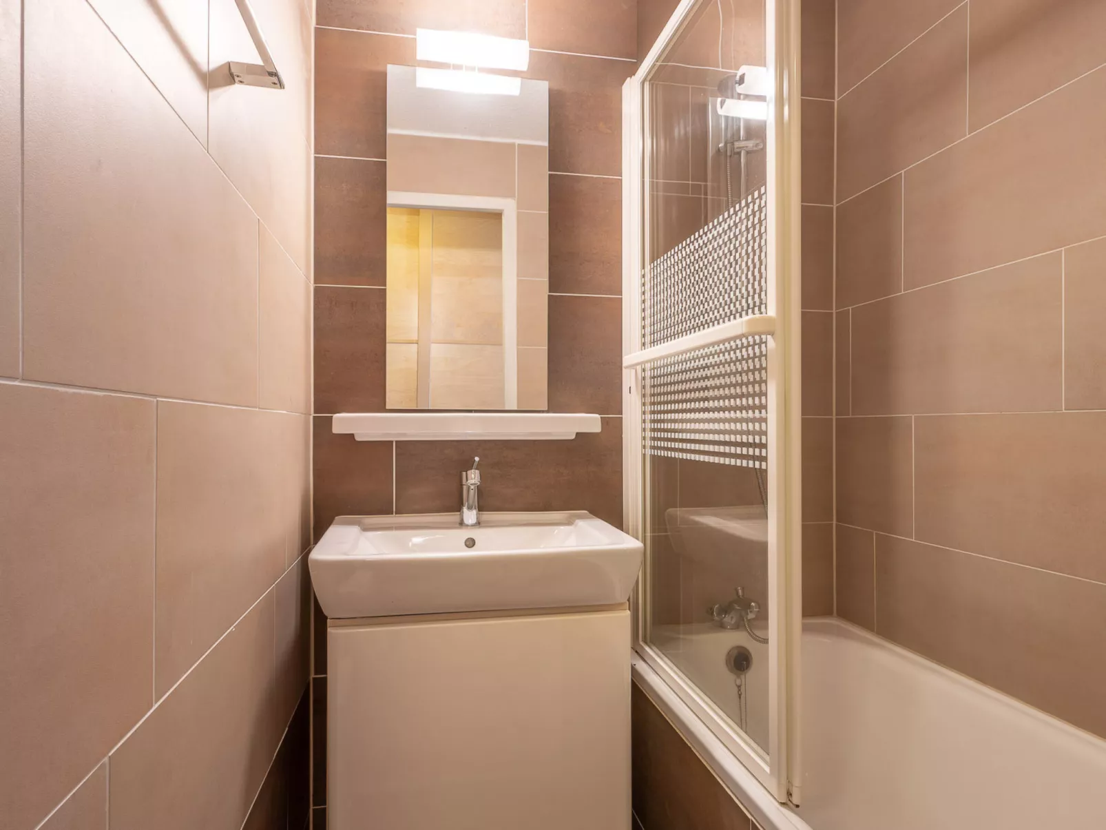 Grand Morillon-Drinnen