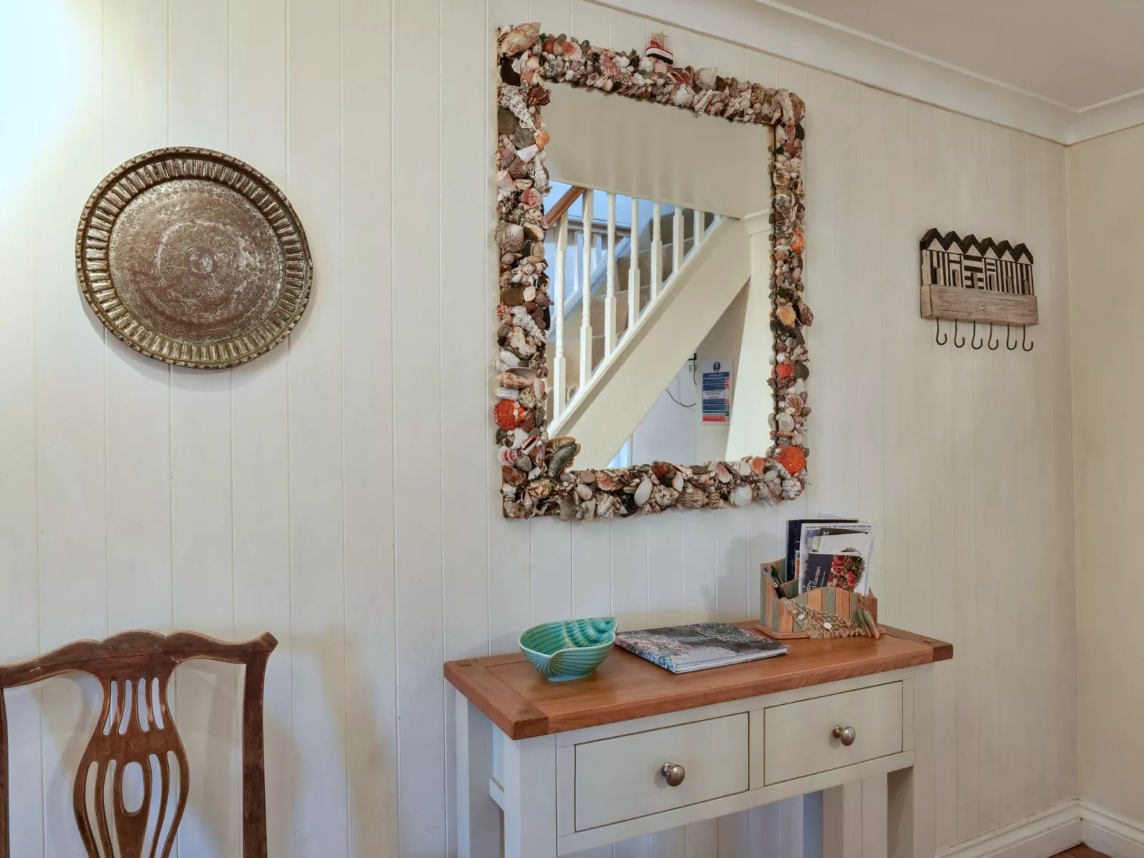 Nor Nour, Cawsand-Dedans