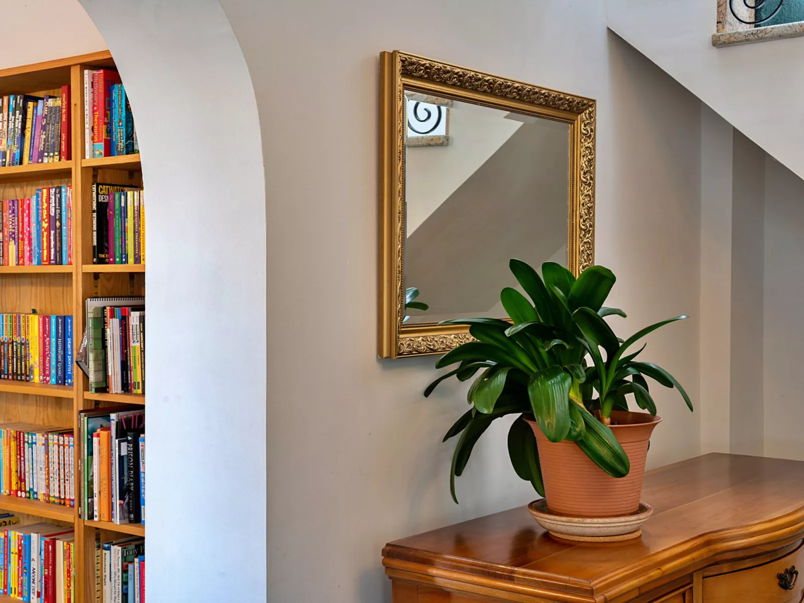 Gratton House-Inside