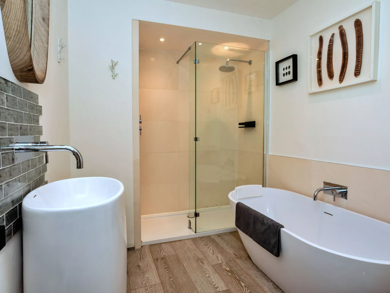 The Old School-Dedans