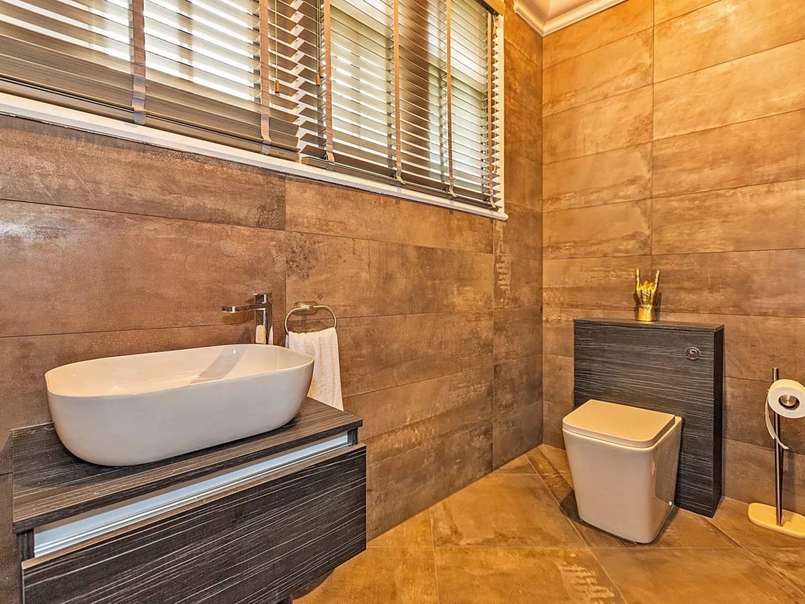 Ttich Manor Retreat-Dedans