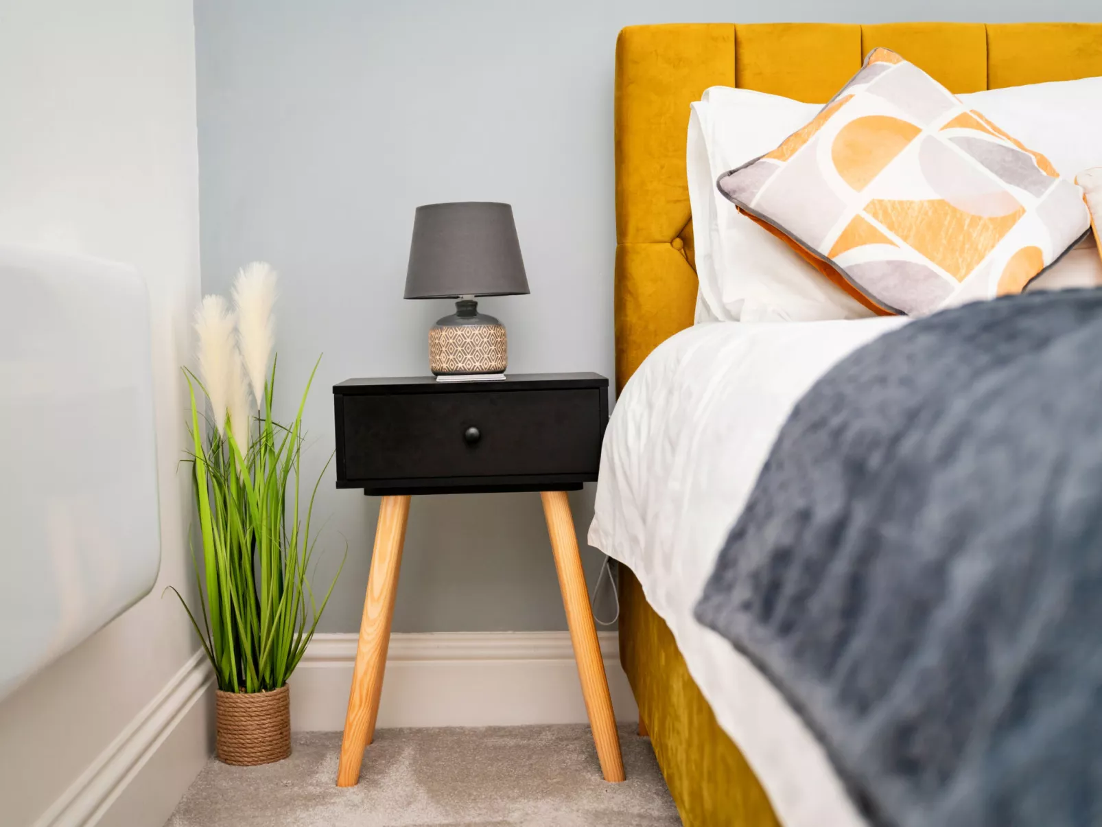 The Bank House-Drinnen