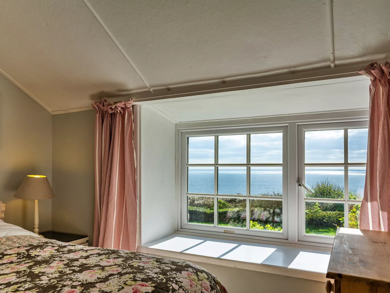 Lesceave Cottage-Dedans