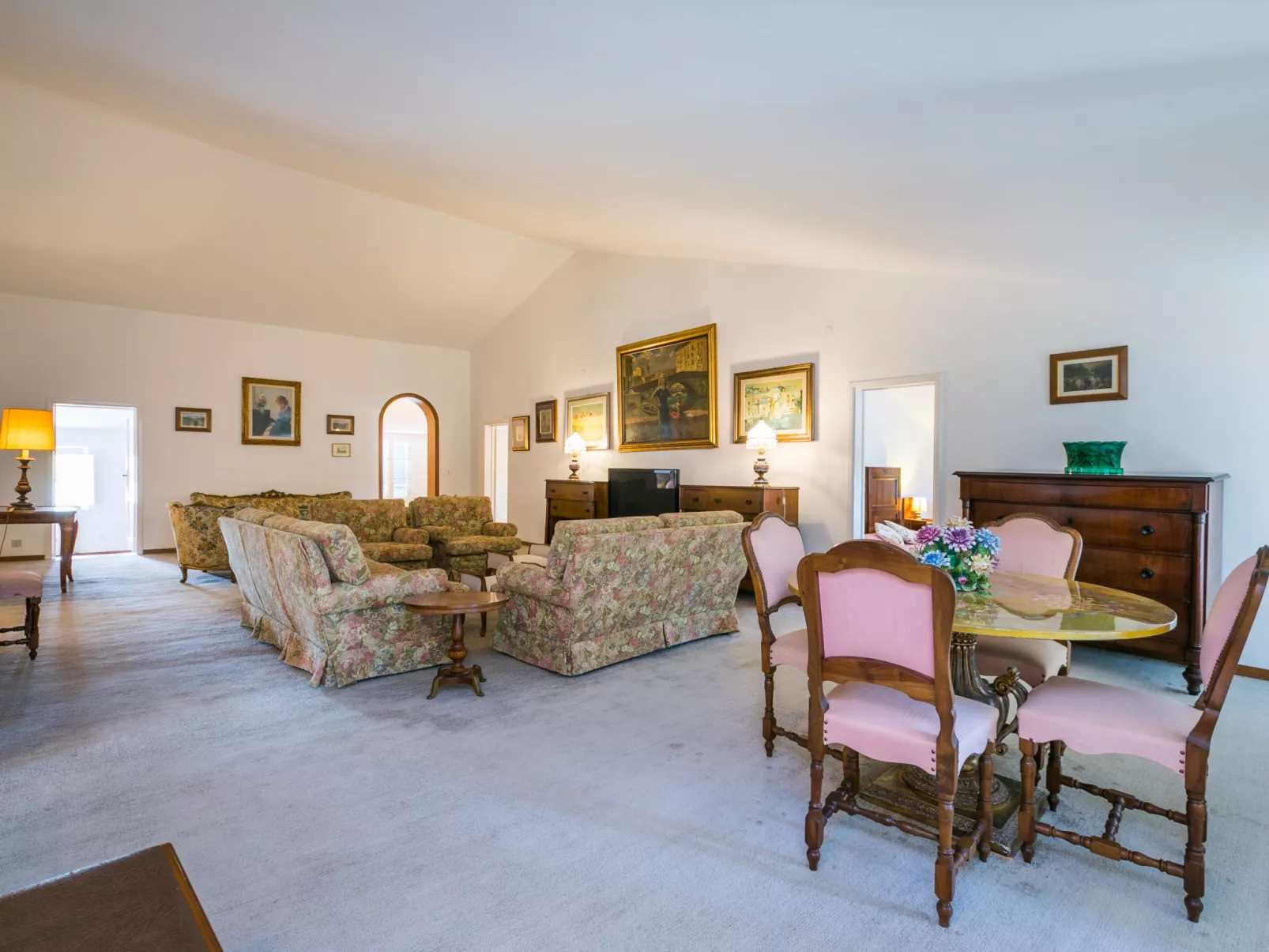 Villa La Guardia Vecchia-Dedans
